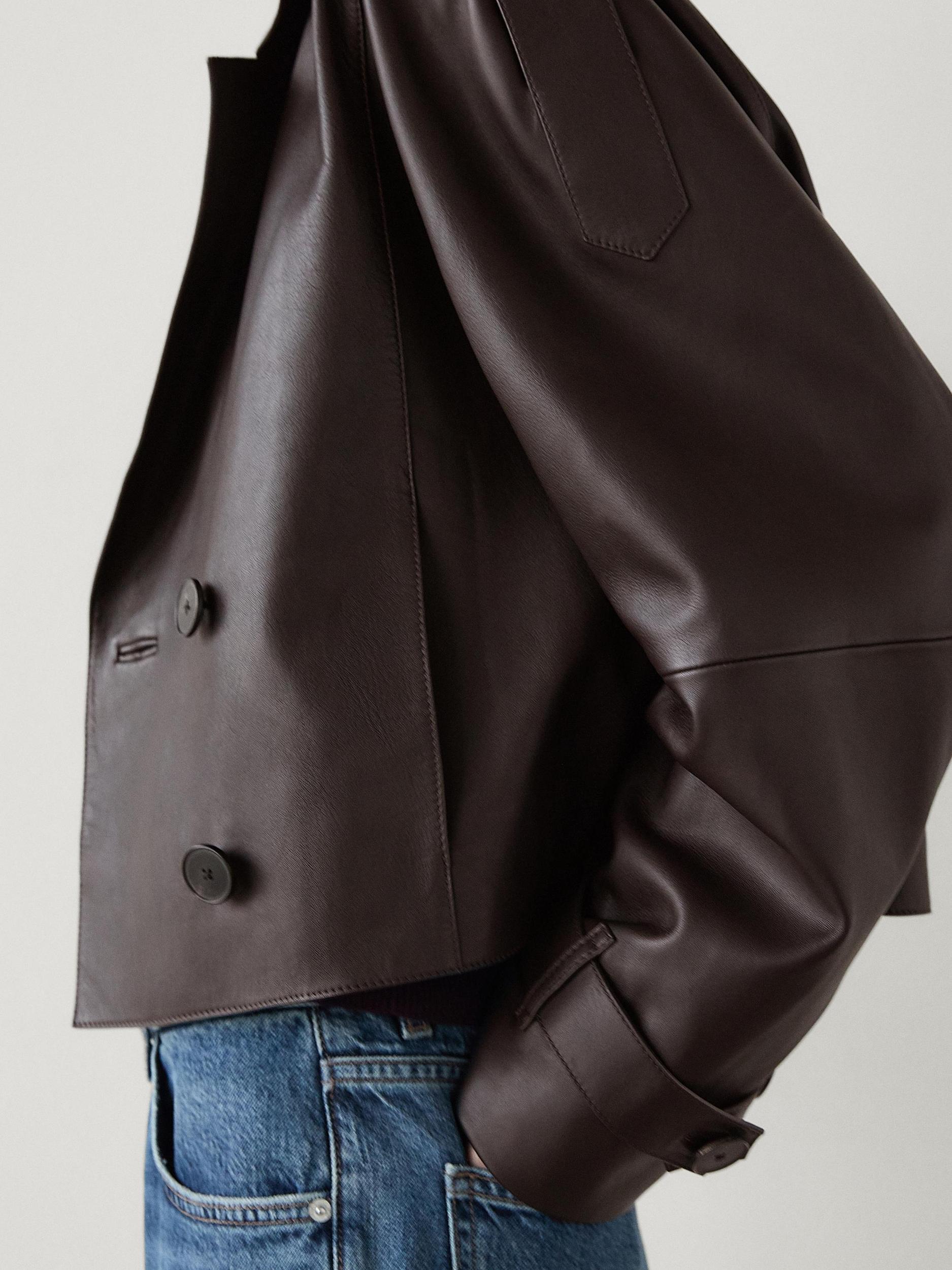 Cropped nappa leather trench coat Product Image