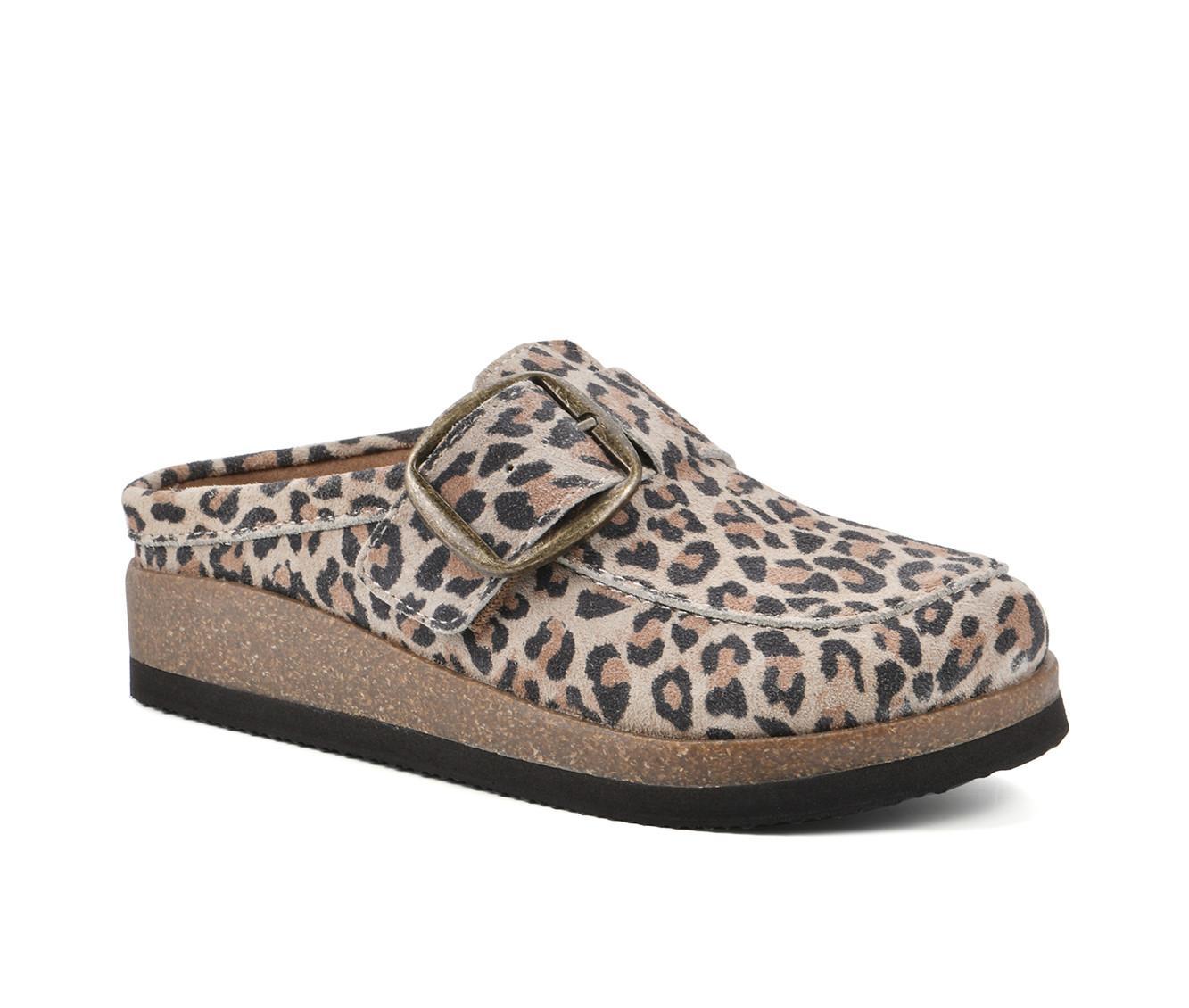 Women's White Mountain Bueno Clogs Product Image