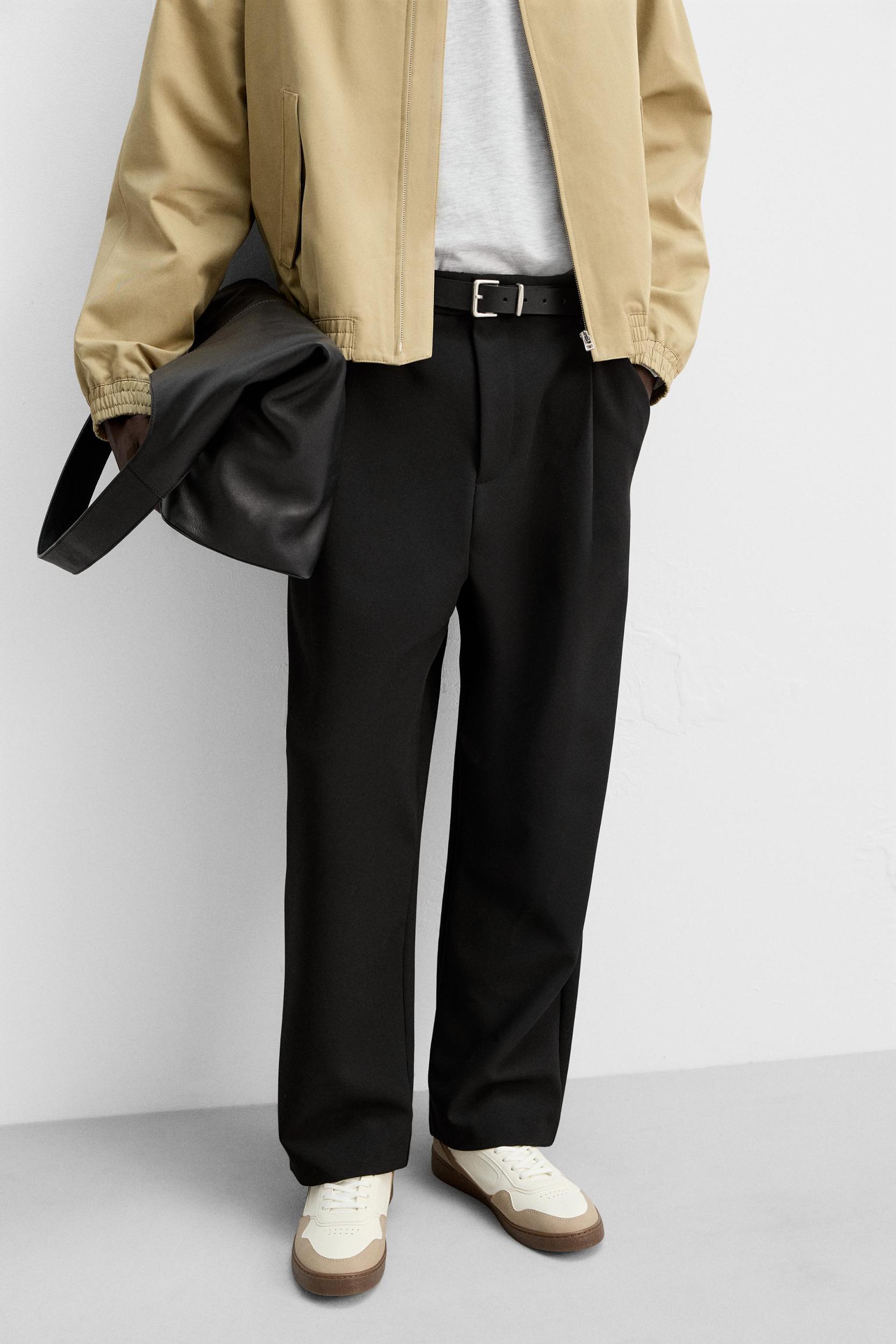 RETRO STYLE SNEAKERS Product Image