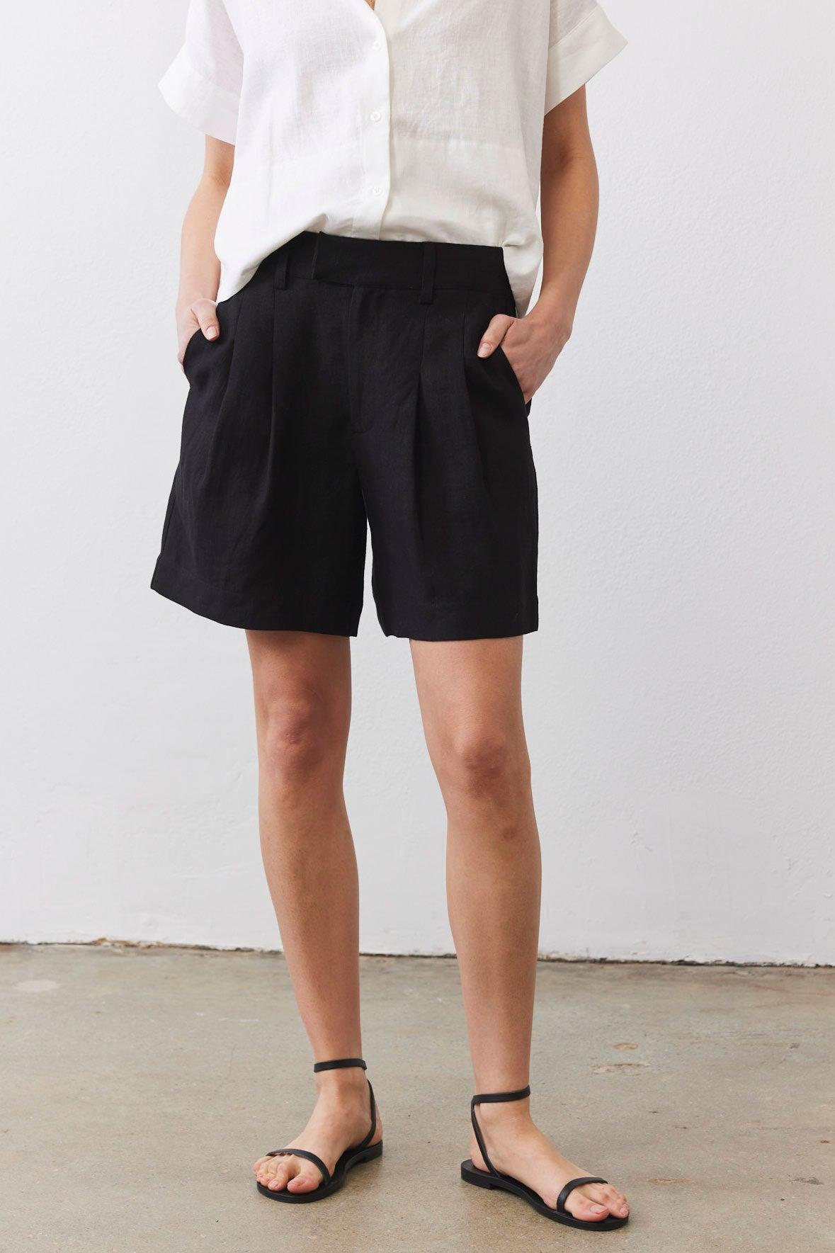 The Pleated Bermuda Shorts Product Image