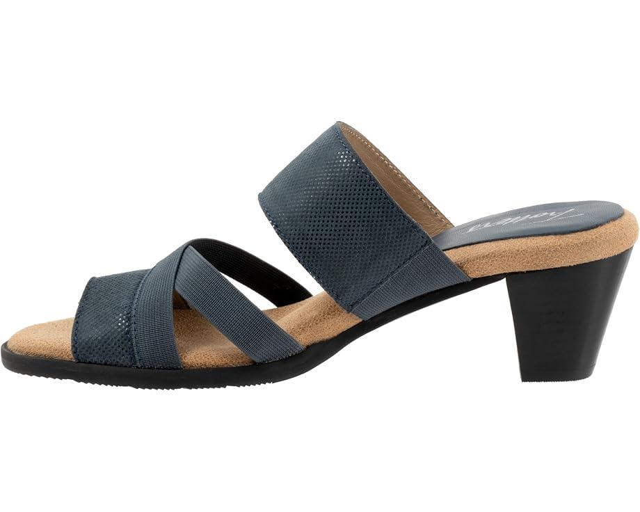 Women's Trotters Maxine Product Image