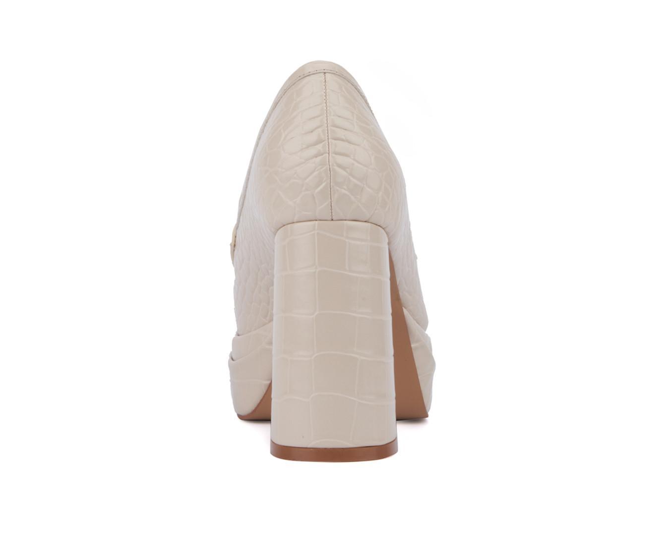 Women's Fashion to Figure Madelyn Wide Width Platform Loafer Product Image