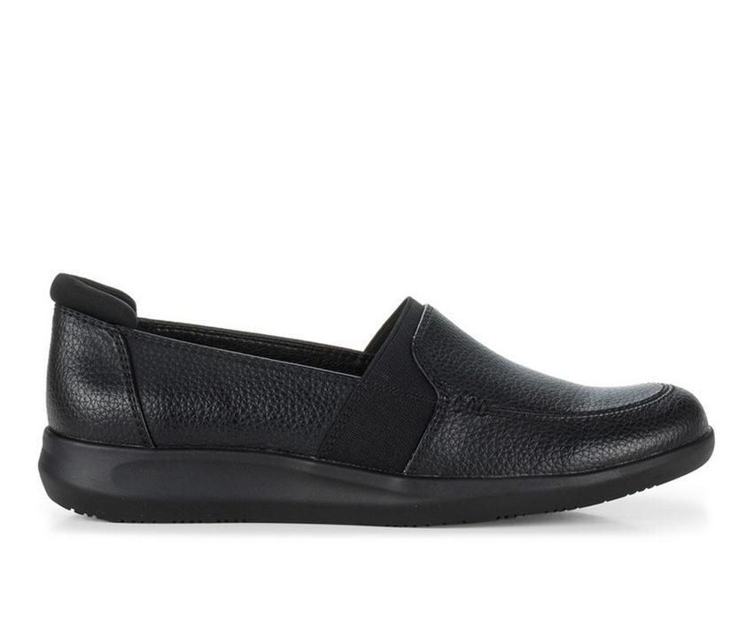 Women's Baretraps Jilian Loafers Product Image