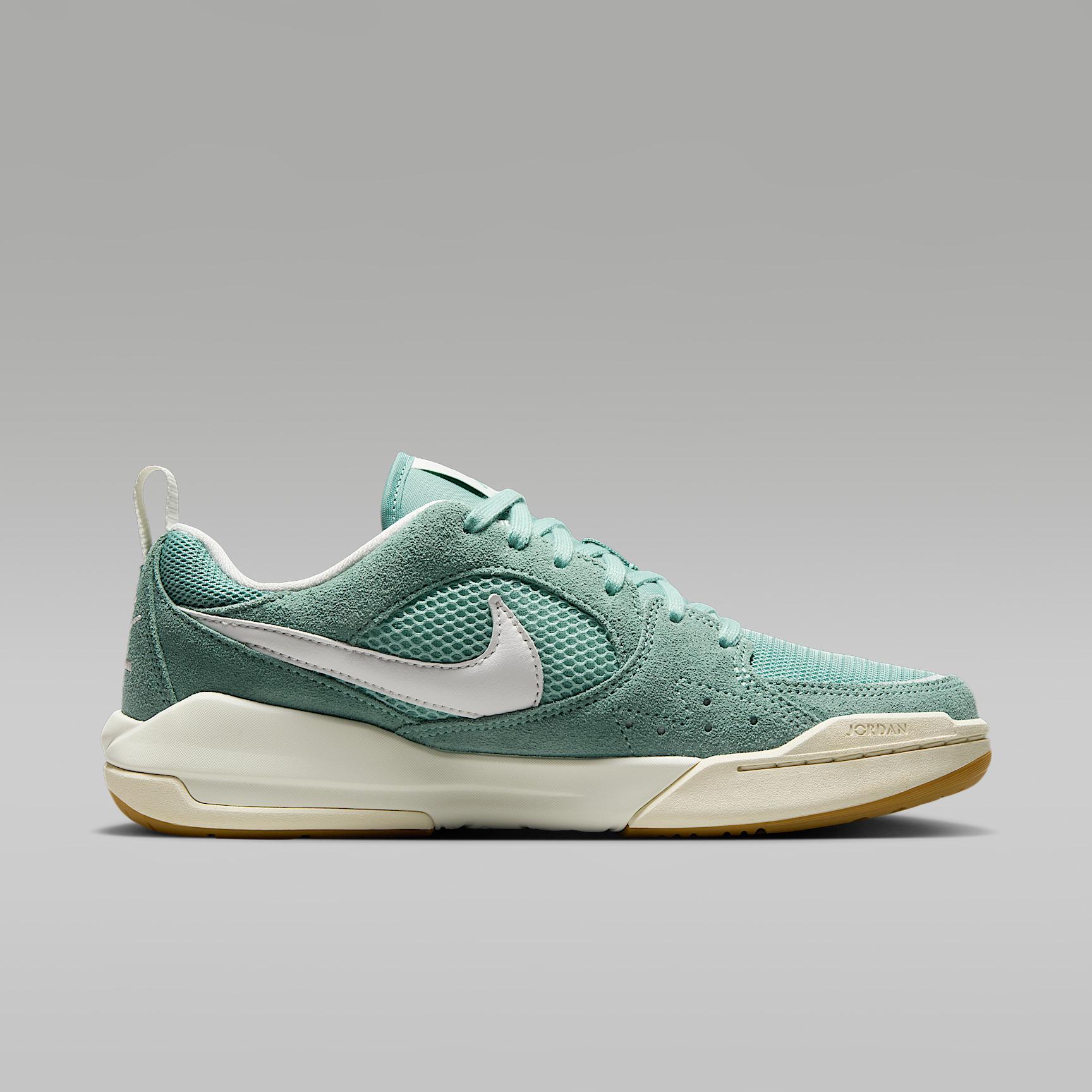 Womens Jordan CMFT Era Shoes | HJ6778-002 Product Image