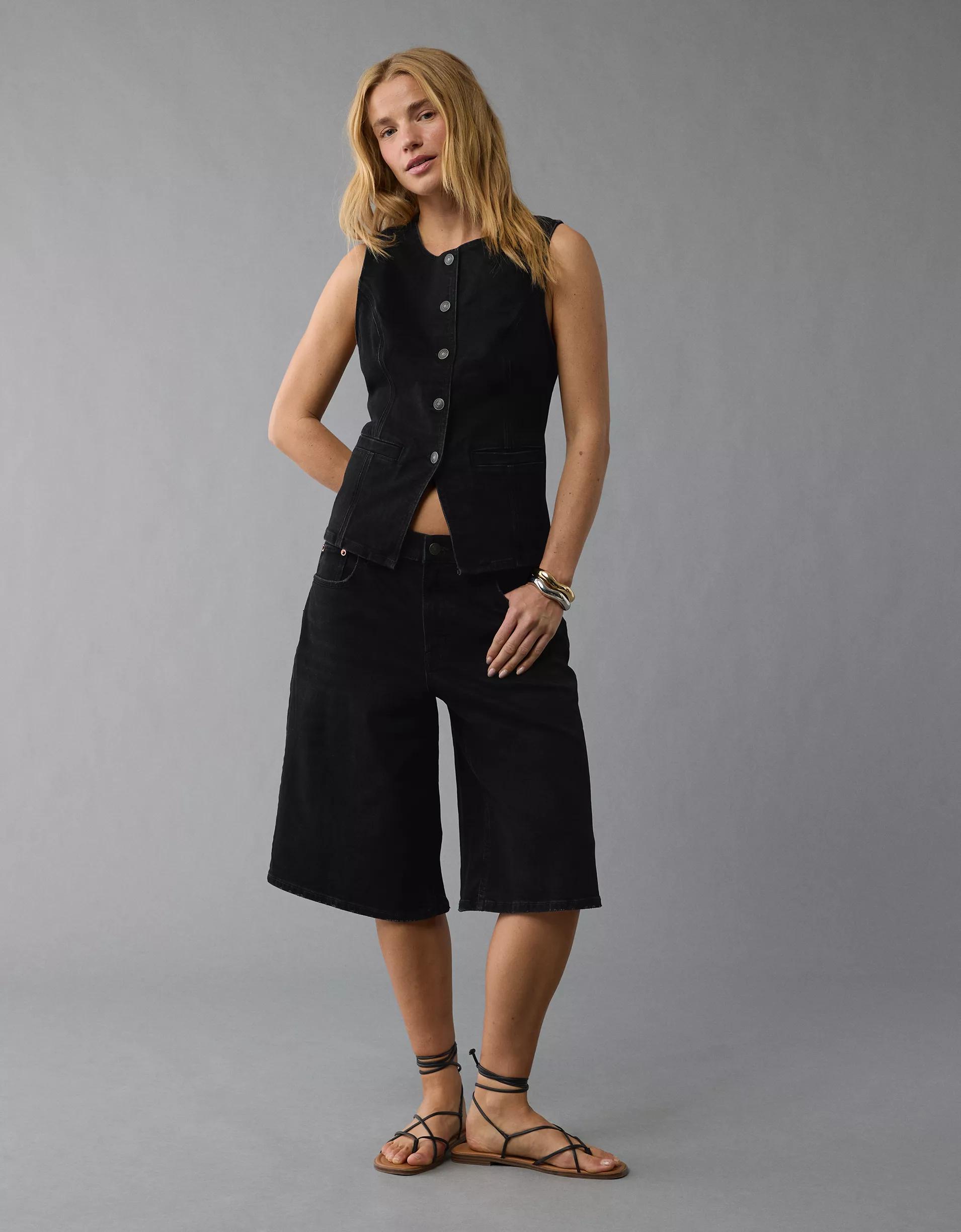 AE Crew Neck Button-Up Vest Product Image