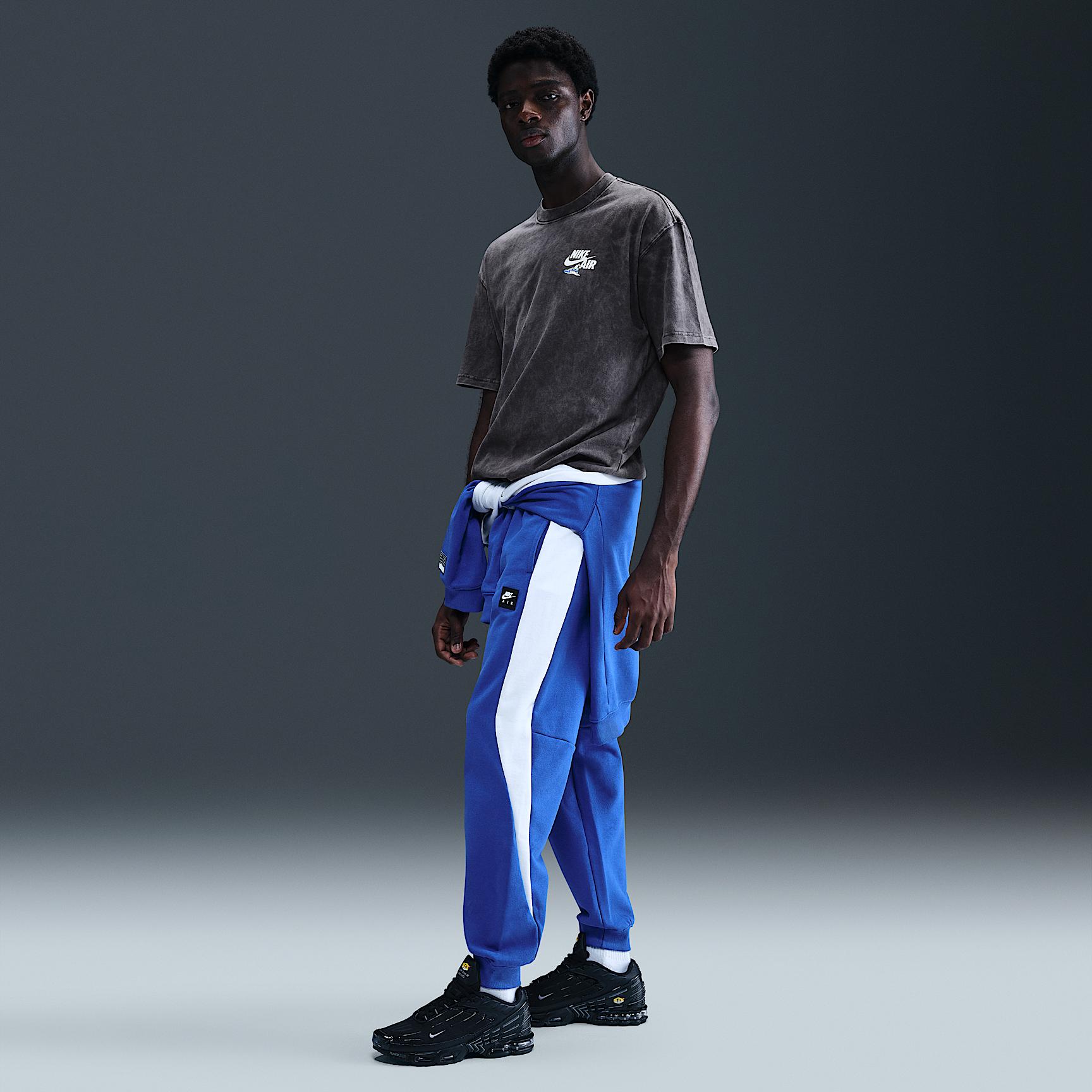 Mens Nike Sportswear T-Shirt | HQ9275-010 Product Image