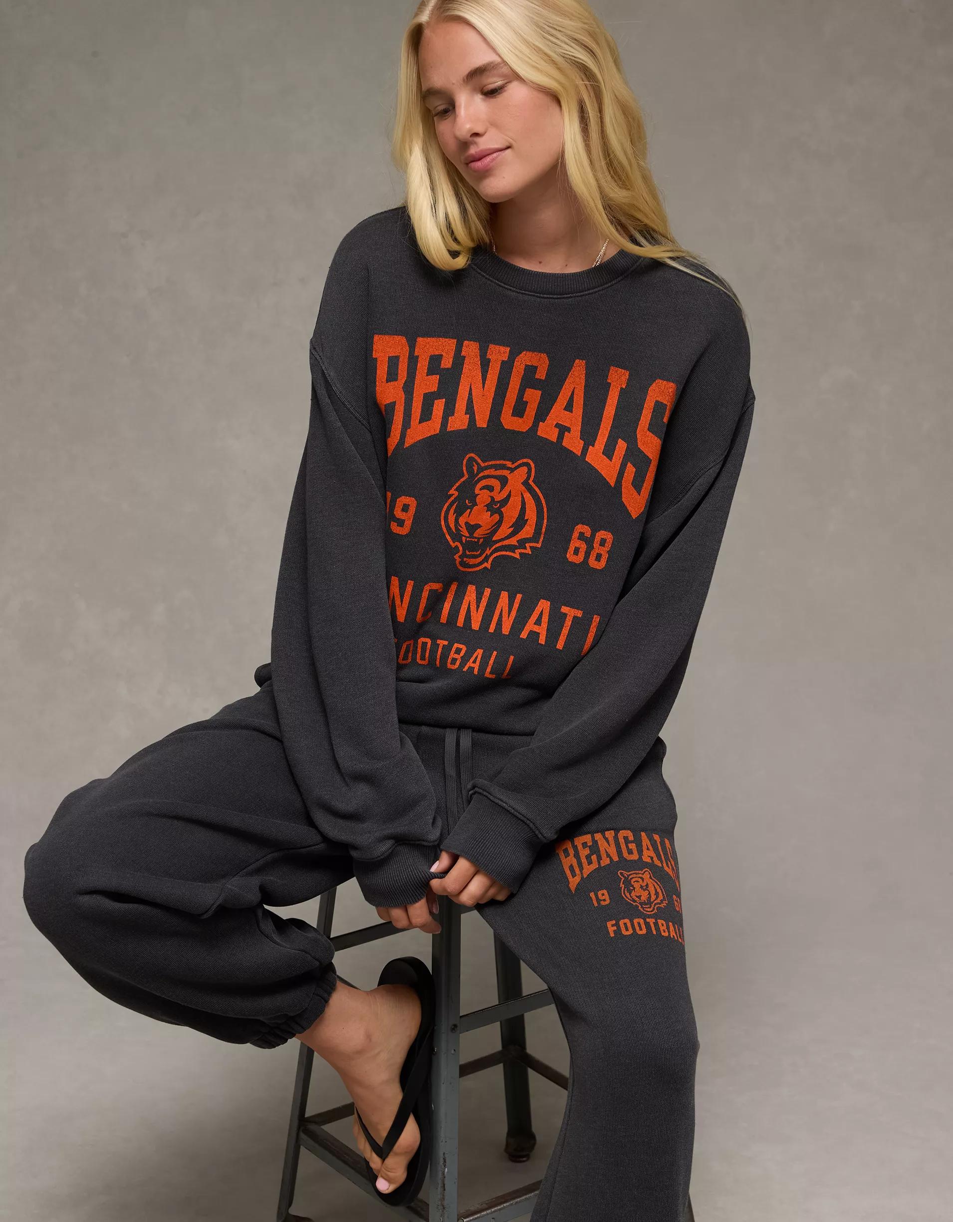 AE NFL Cincinnati Bengals Relaxed Fit Sweatshirt Product Image