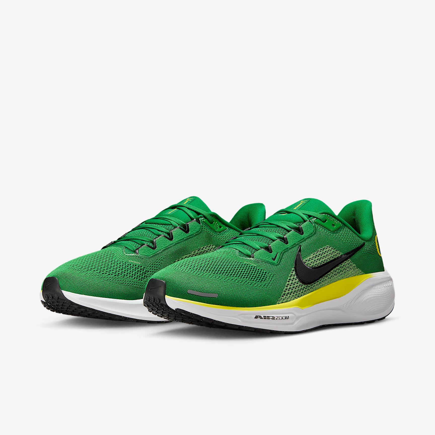 Oregon Pegasus 41 Men's Nike College Road Running Shoes Product Image