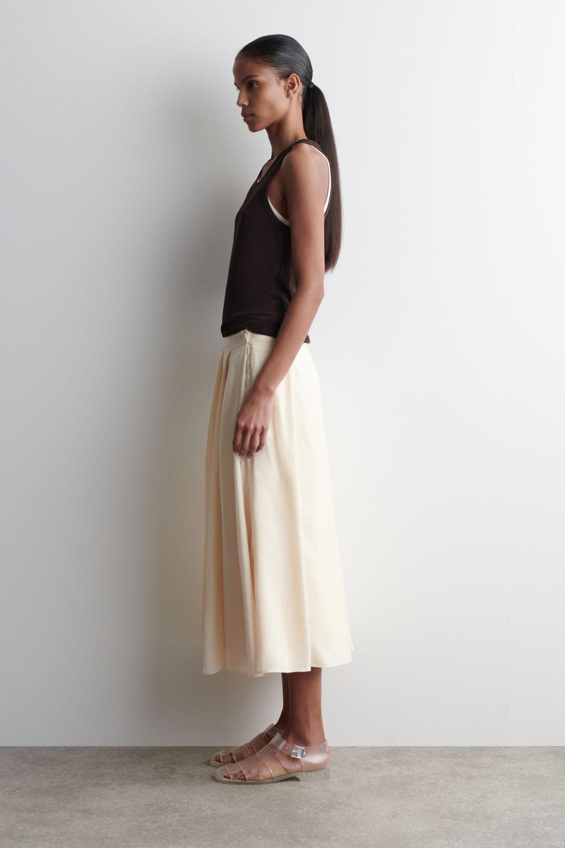PLEATED A-LINE MIDI SKIRT Product Image