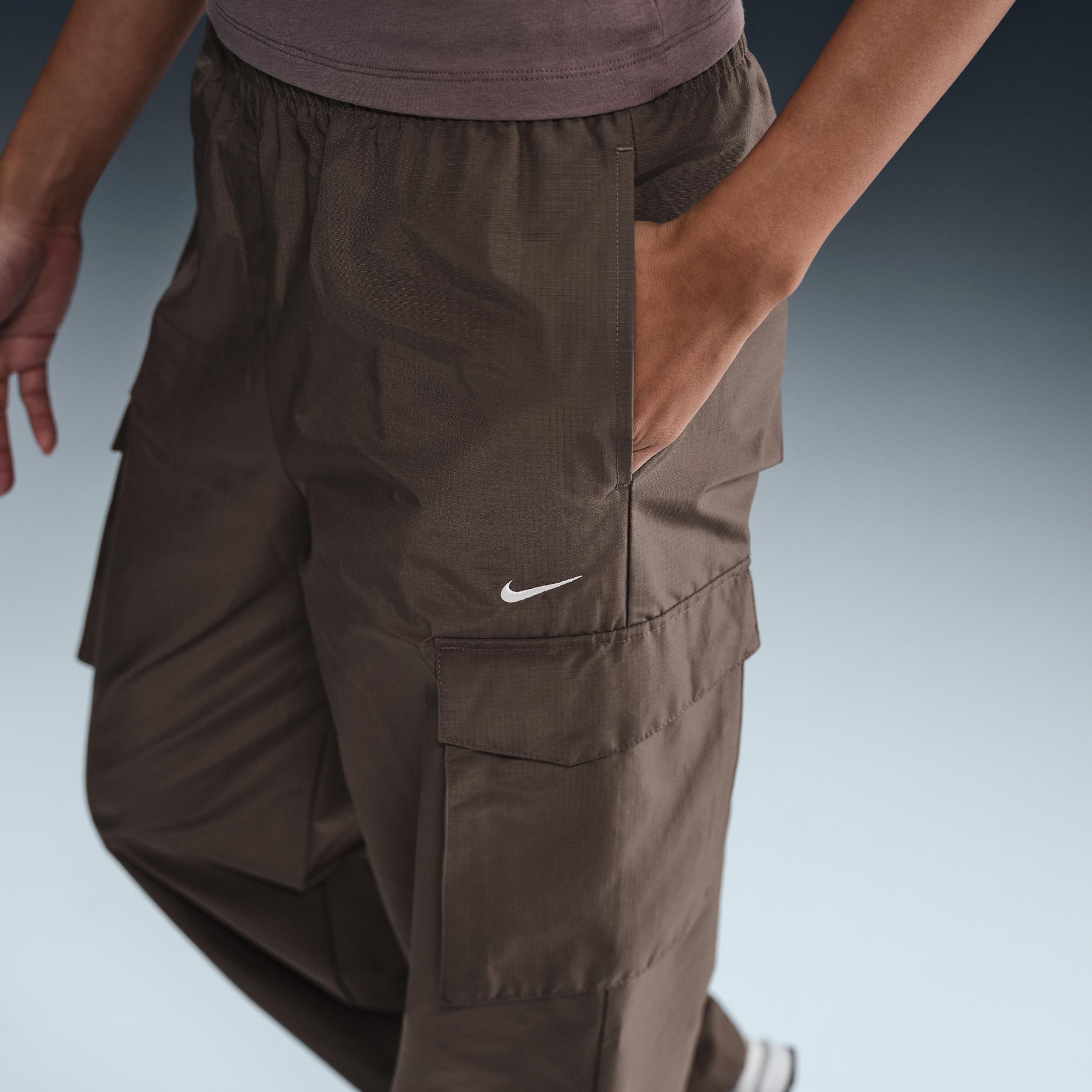 Womens Nike Sportswear Everything Wovens Mid-Rise Cargo Pants | HM6976-004 Product Image
