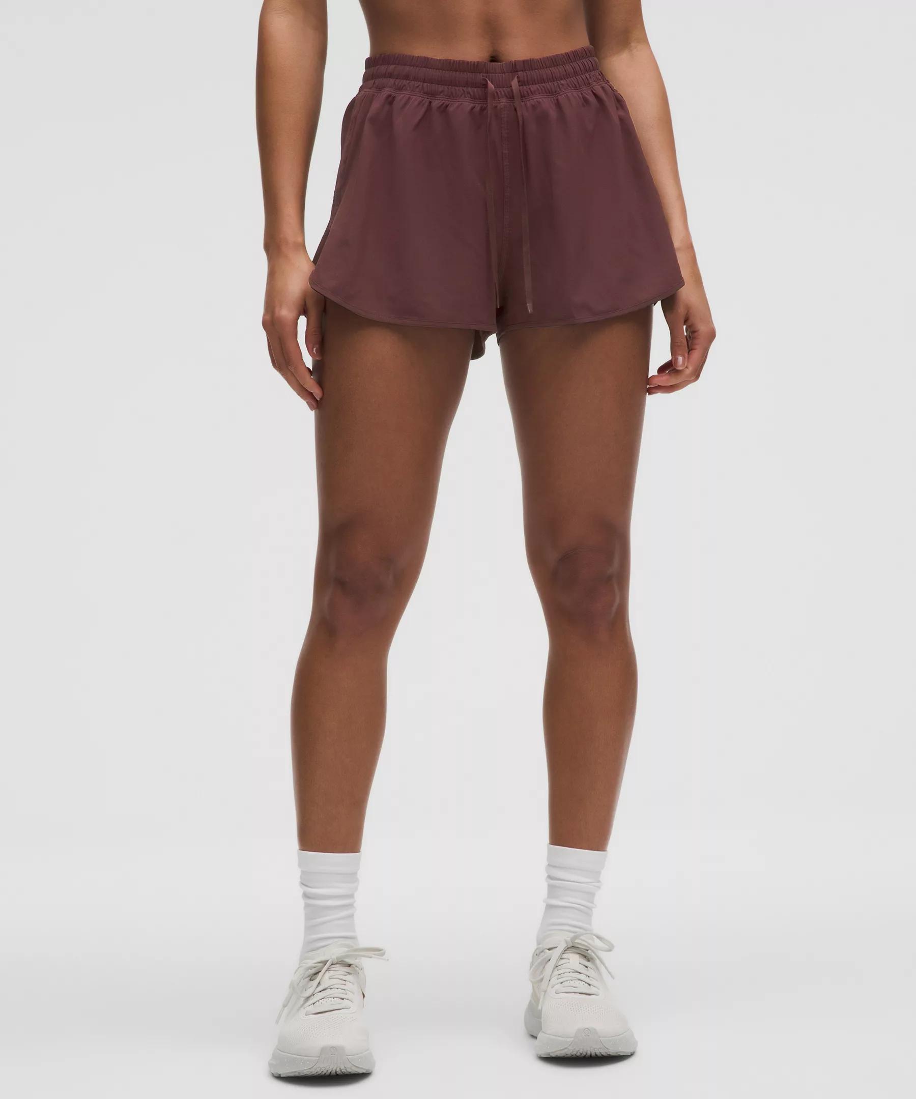 Side-Cinch High-Rise Short 1.5" Product Image