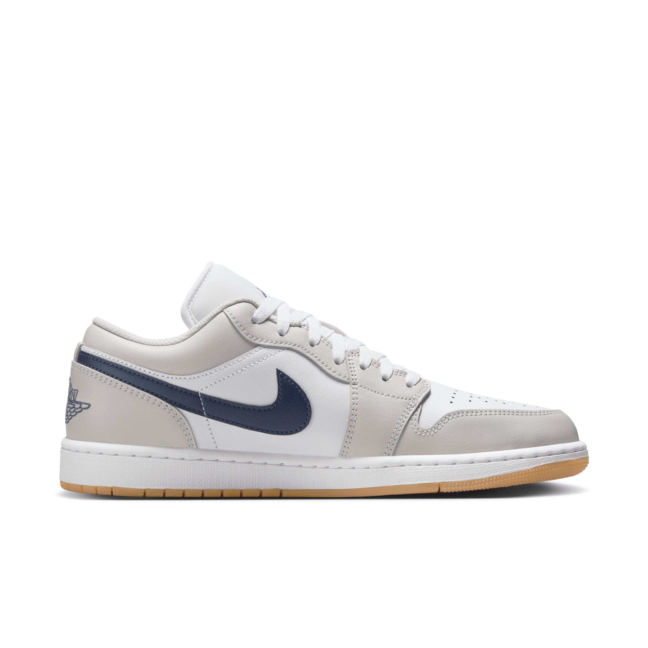 Men's Air Jordan 1 Low Shoes Product Image