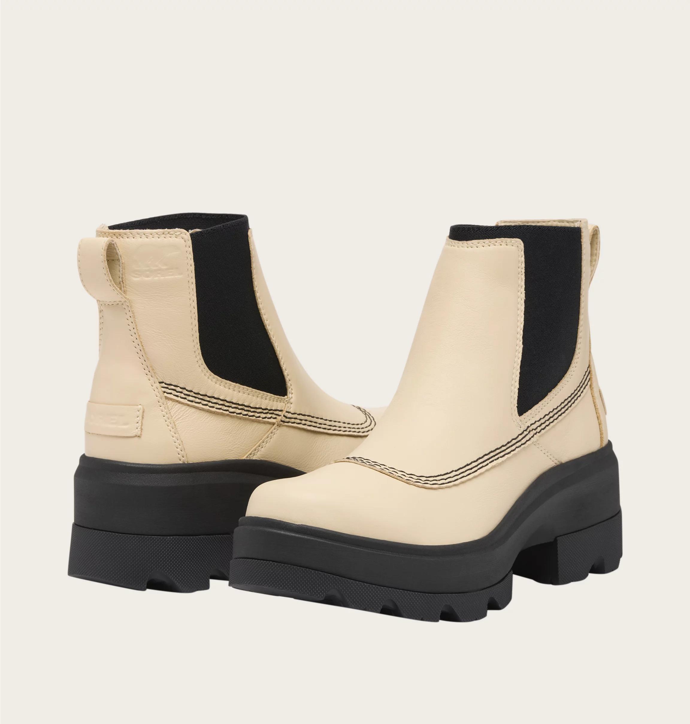 JOAN FRWD™ Women's Chelsea Boot Product Image