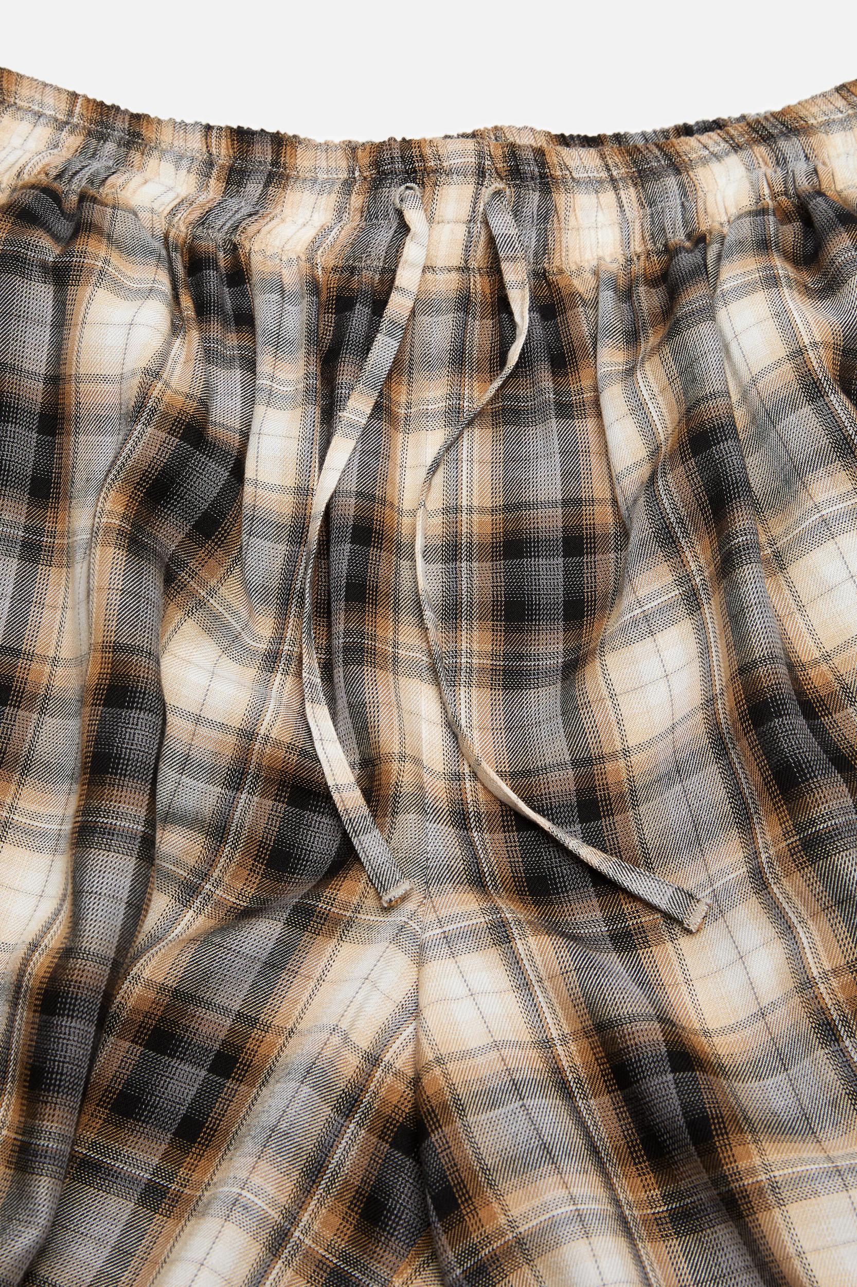 Check shorts Product Image