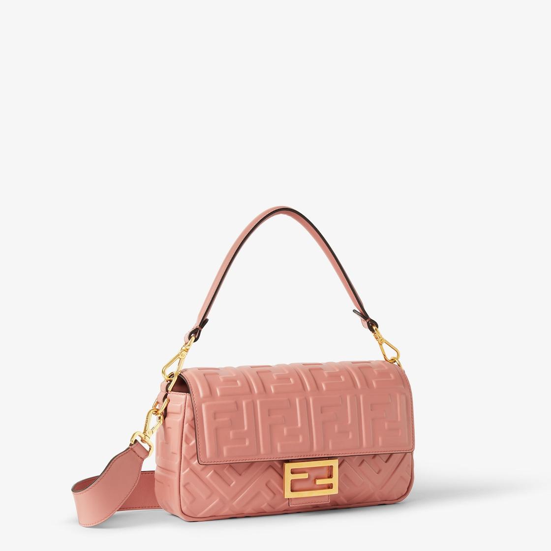 BaguettePink leather bag Product Image