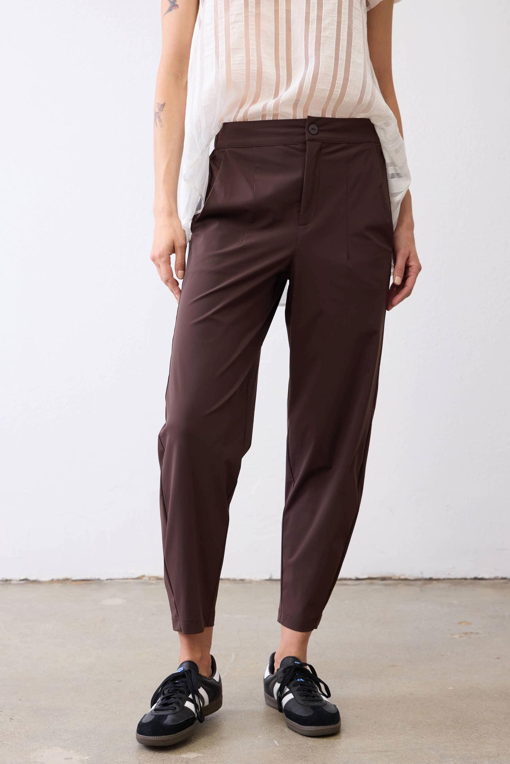 Not Too Tapered Pants Product Image