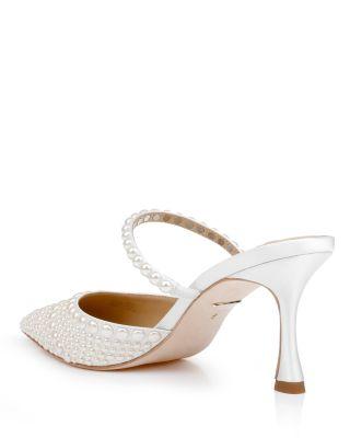 Women's Duchess Faux Pearl Pumps Product Image