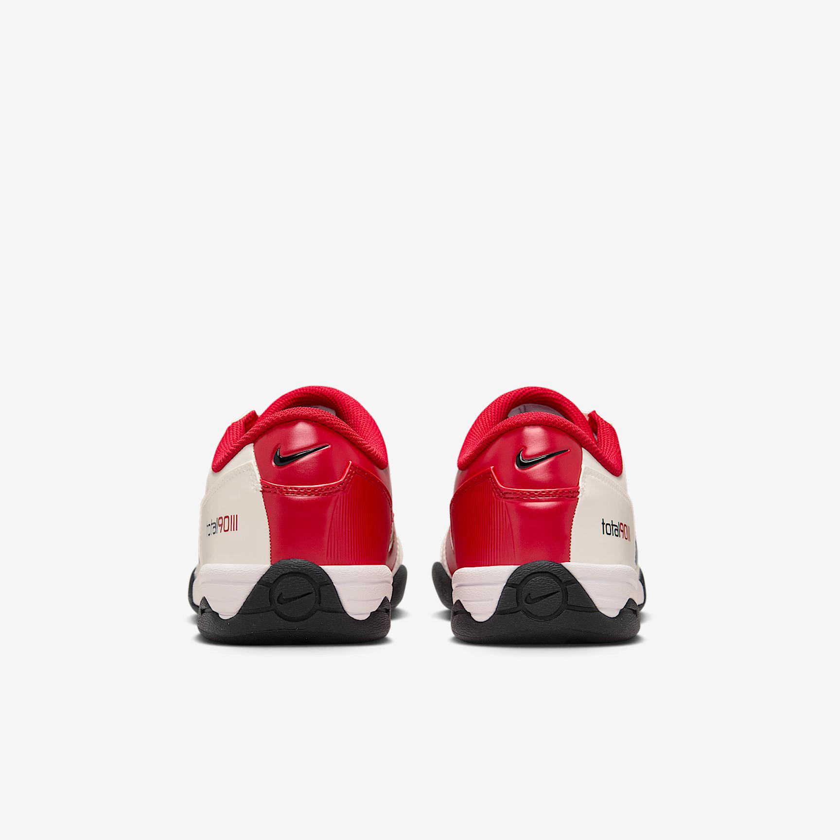 Nike Men's Total 90 Shoes Product Image