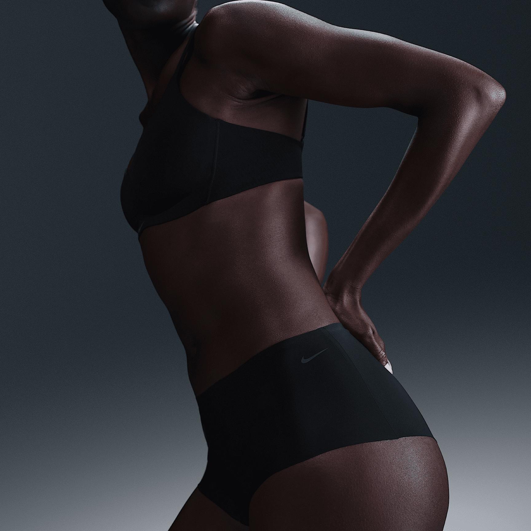 Nike Women's Leak Protection: Period Boyshort Underwear Product Image