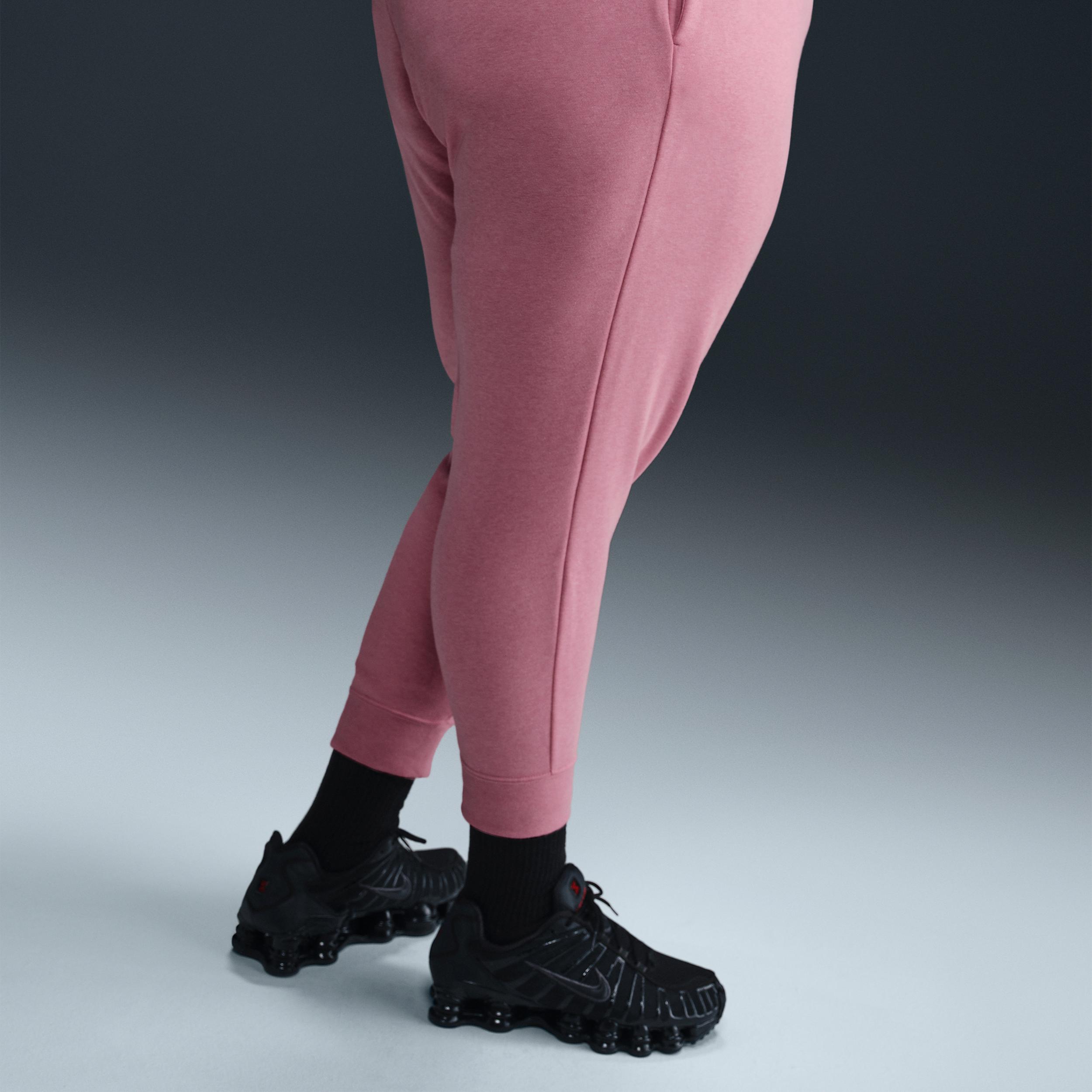 Women's Nike Sportswear Club Fleece Mid-Rise Jogger Pants (Plus Size) Product Image