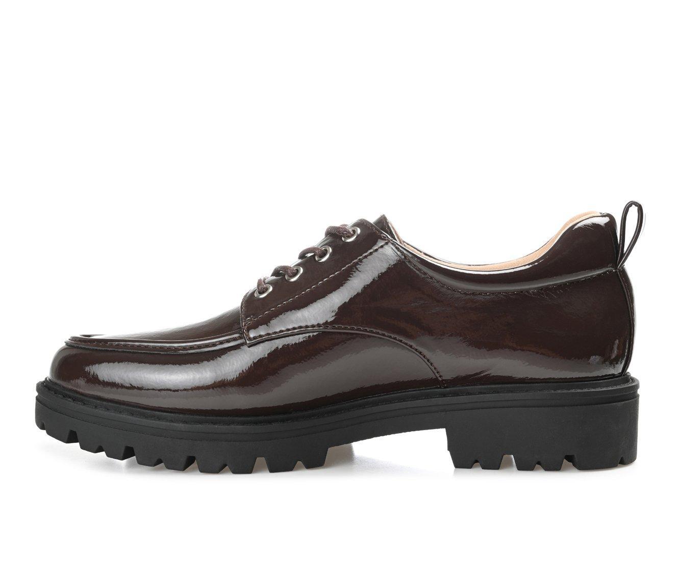 Women's Journee Collection Zina Lugged Oxfords Product Image
