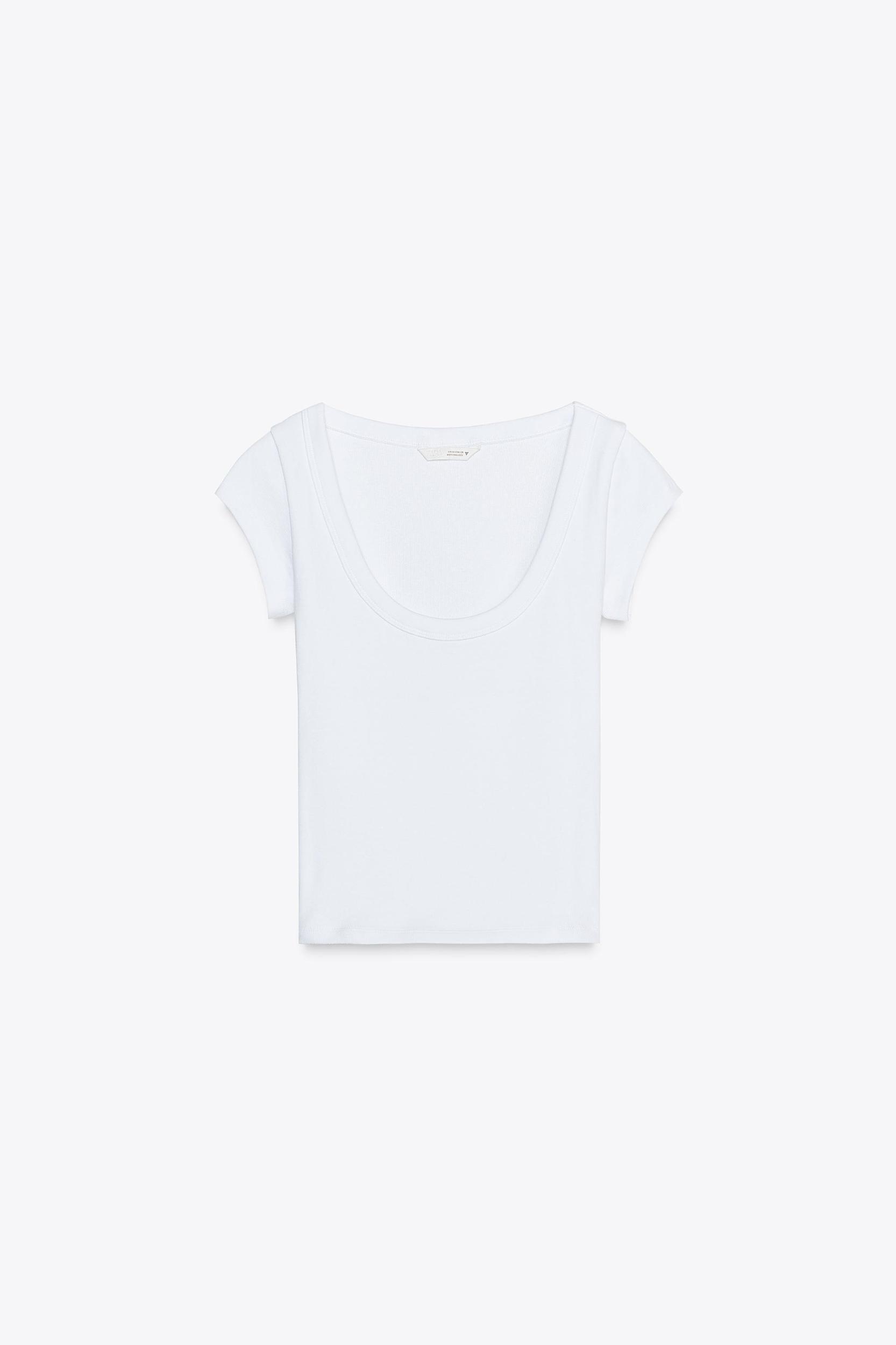 SCOOP NECK TOP Product Image