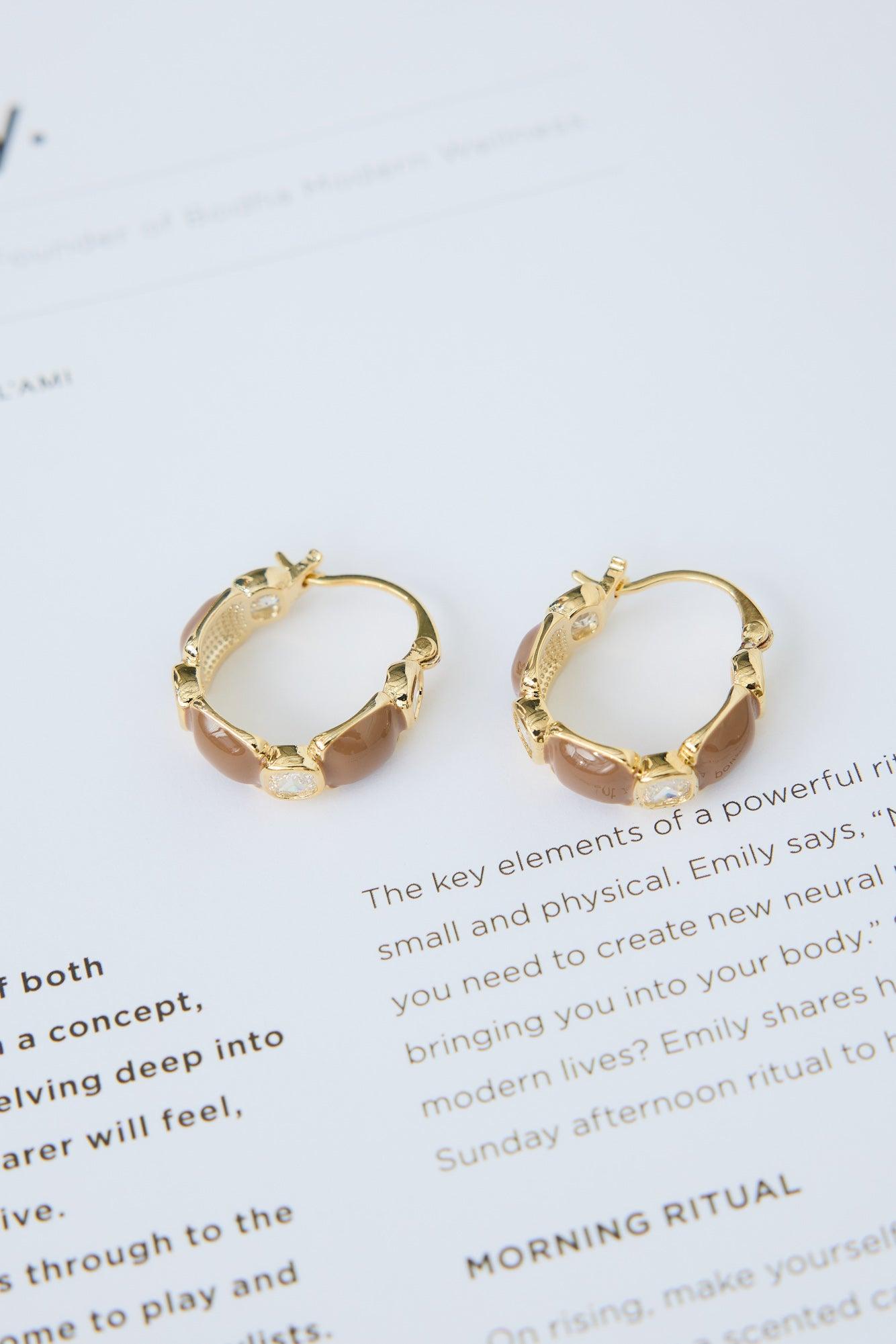 Girly Spark Earrings Gold Product Image