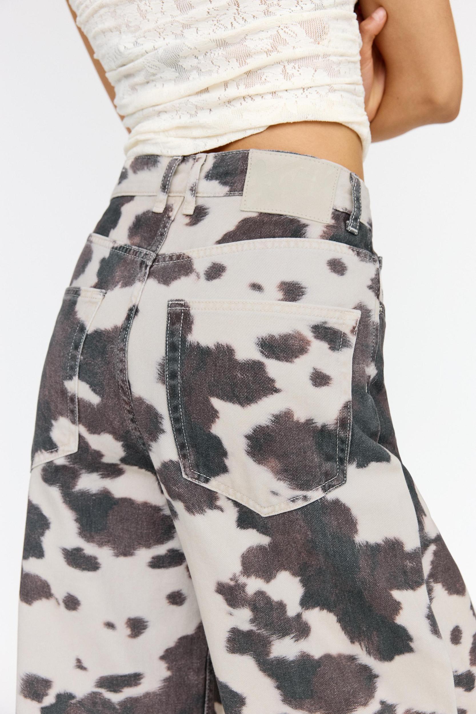 Cow baggy jeans Product Image