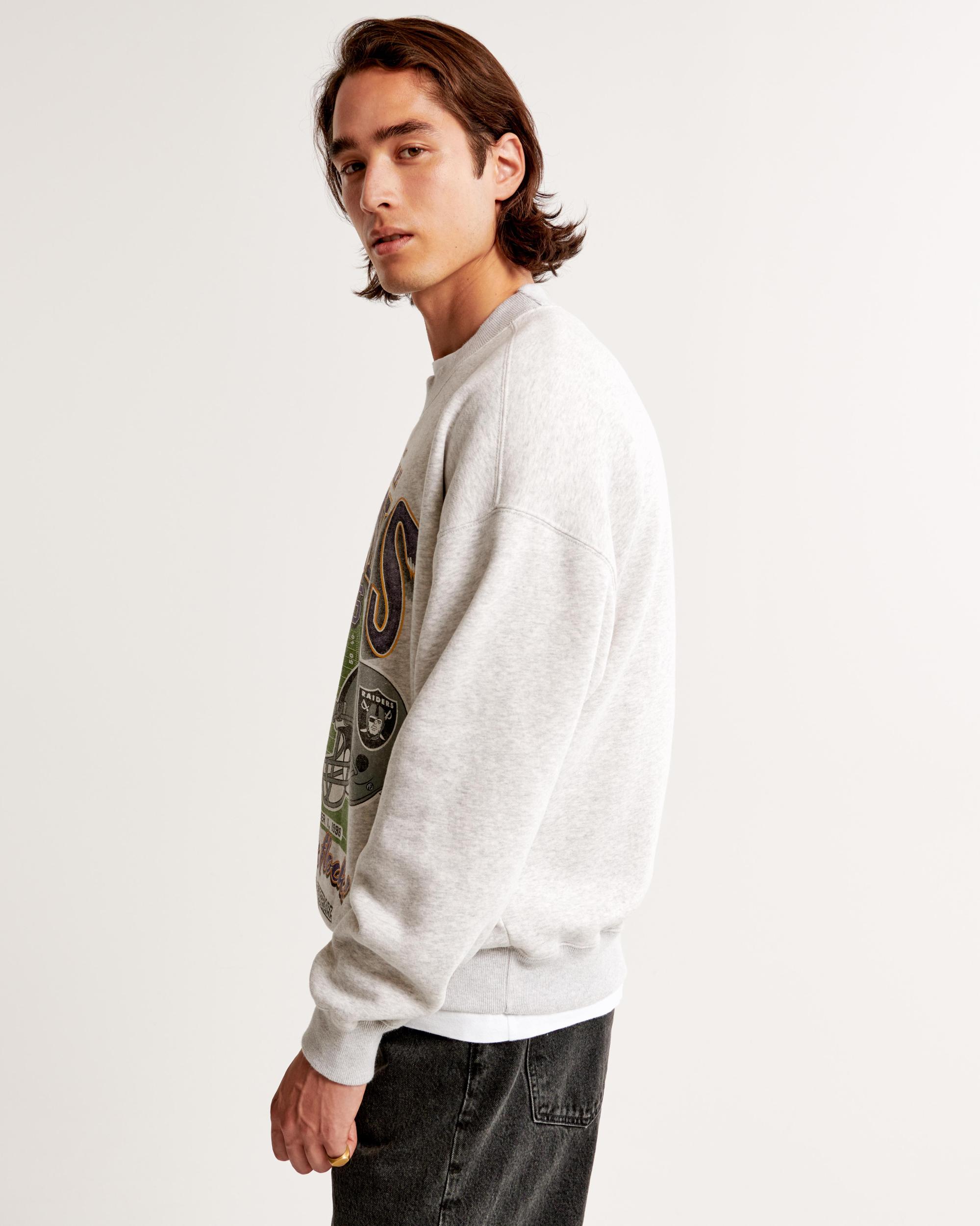 New England Patriots Graphic Crew Sweatshirt Product Image