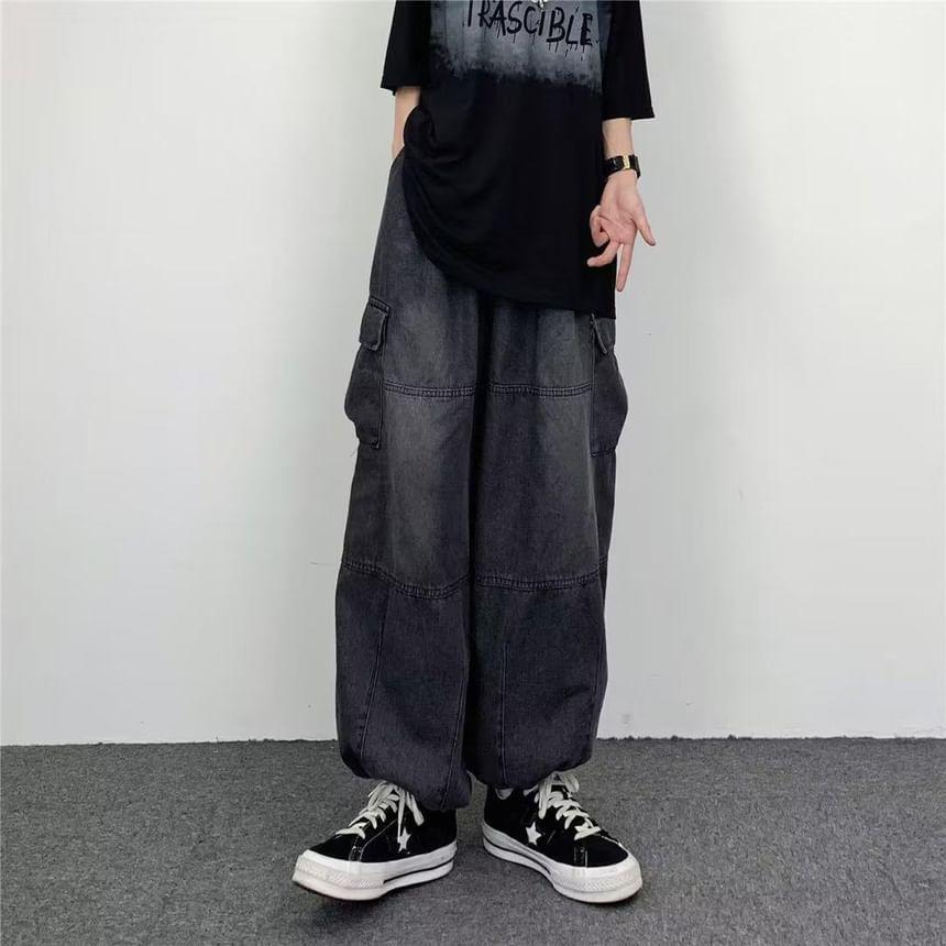 Low Rise Washed Wide Leg Cargo Jeans Product Image