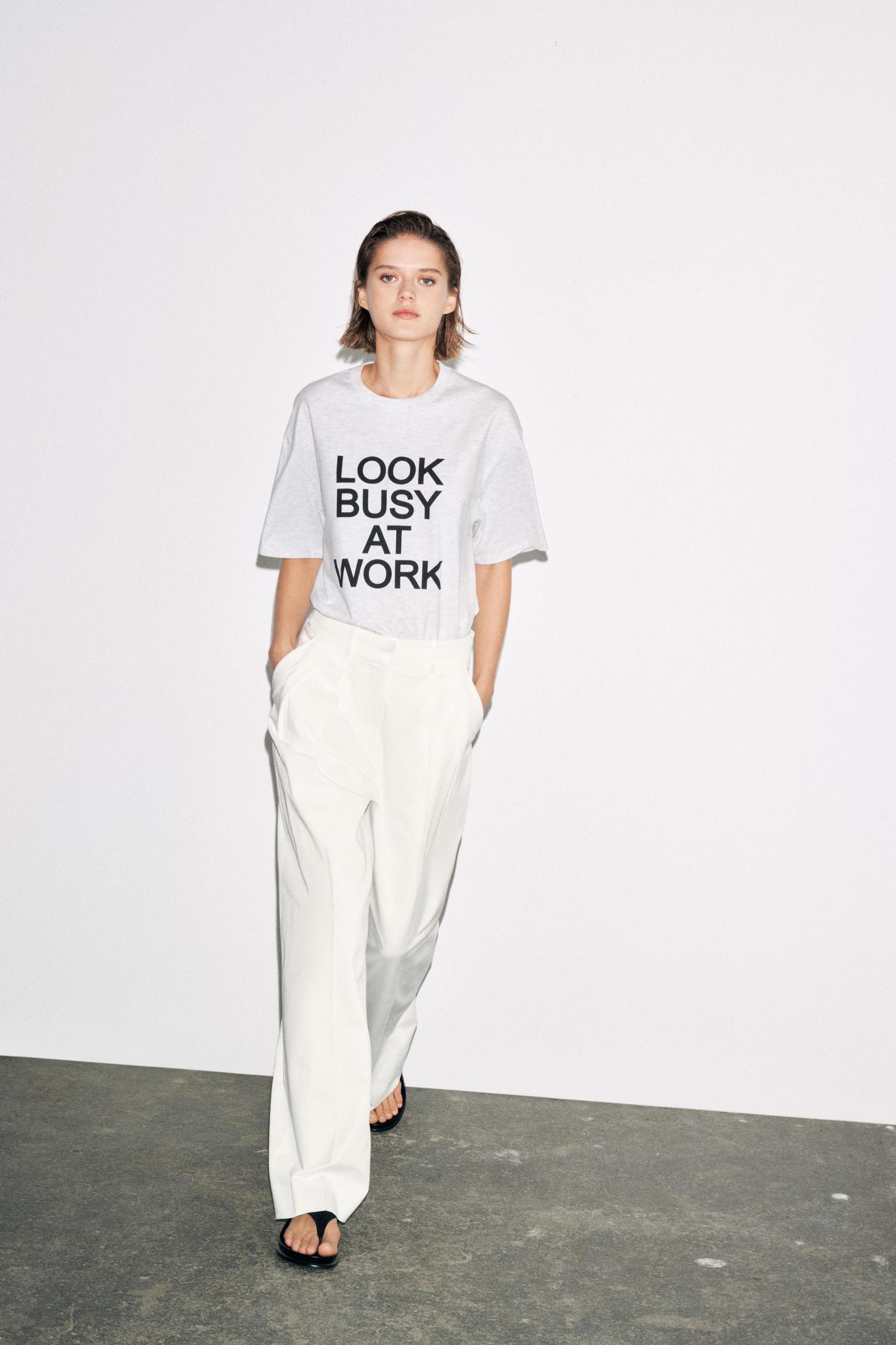 OVERSIZE TEXT T-SHIRT Product Image