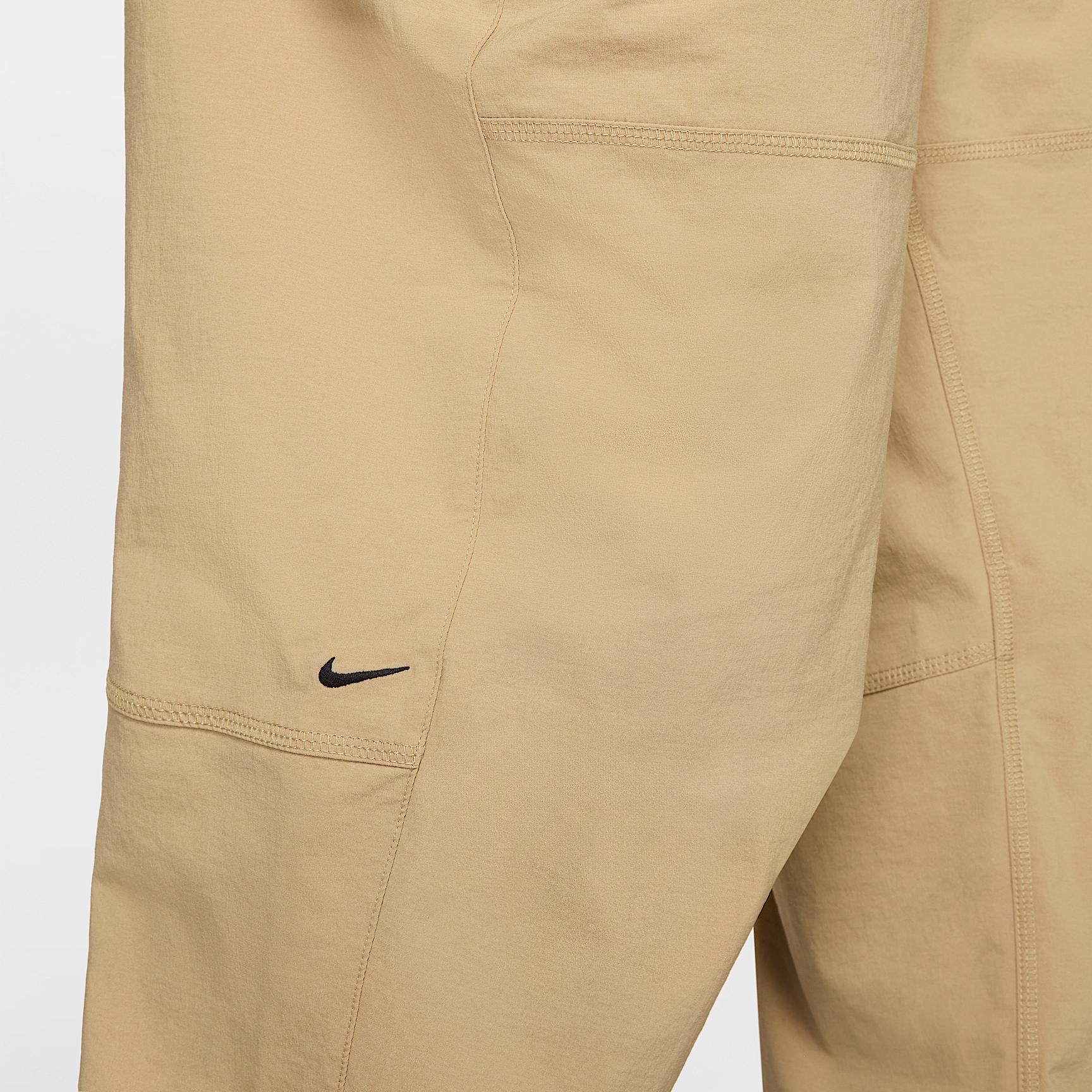 Nike Men's Tech Woven Oversized Pants Product Image