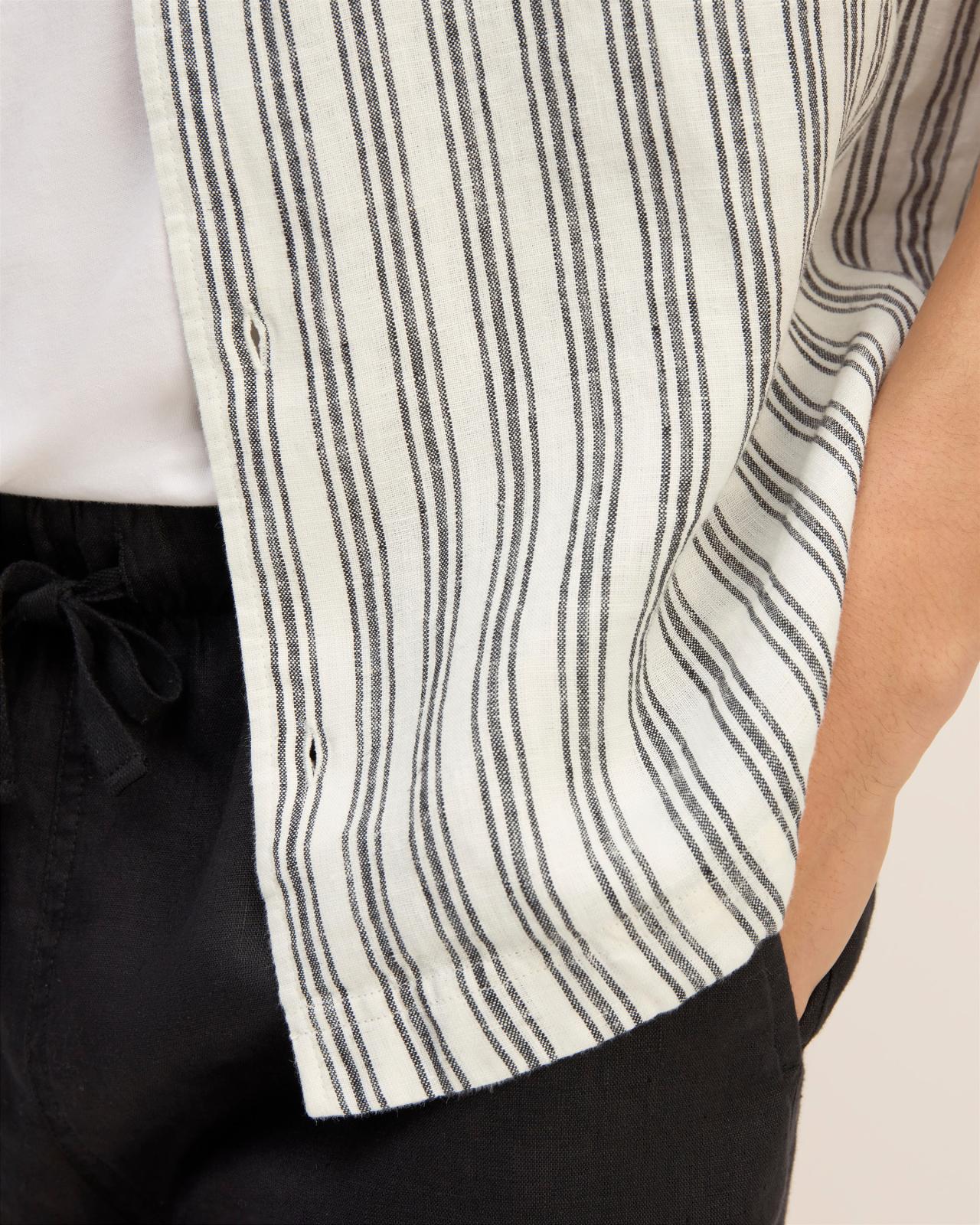 Mens Resort Shirt in Linen by Everlane Product Image