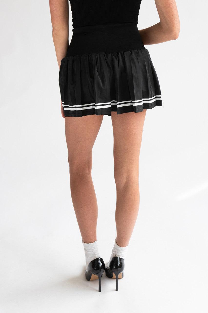 Stripe Hem Pleated Skirt Product Image