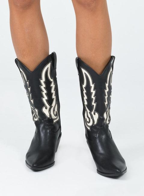 Billini Norva Boots Black / Bone Product Image