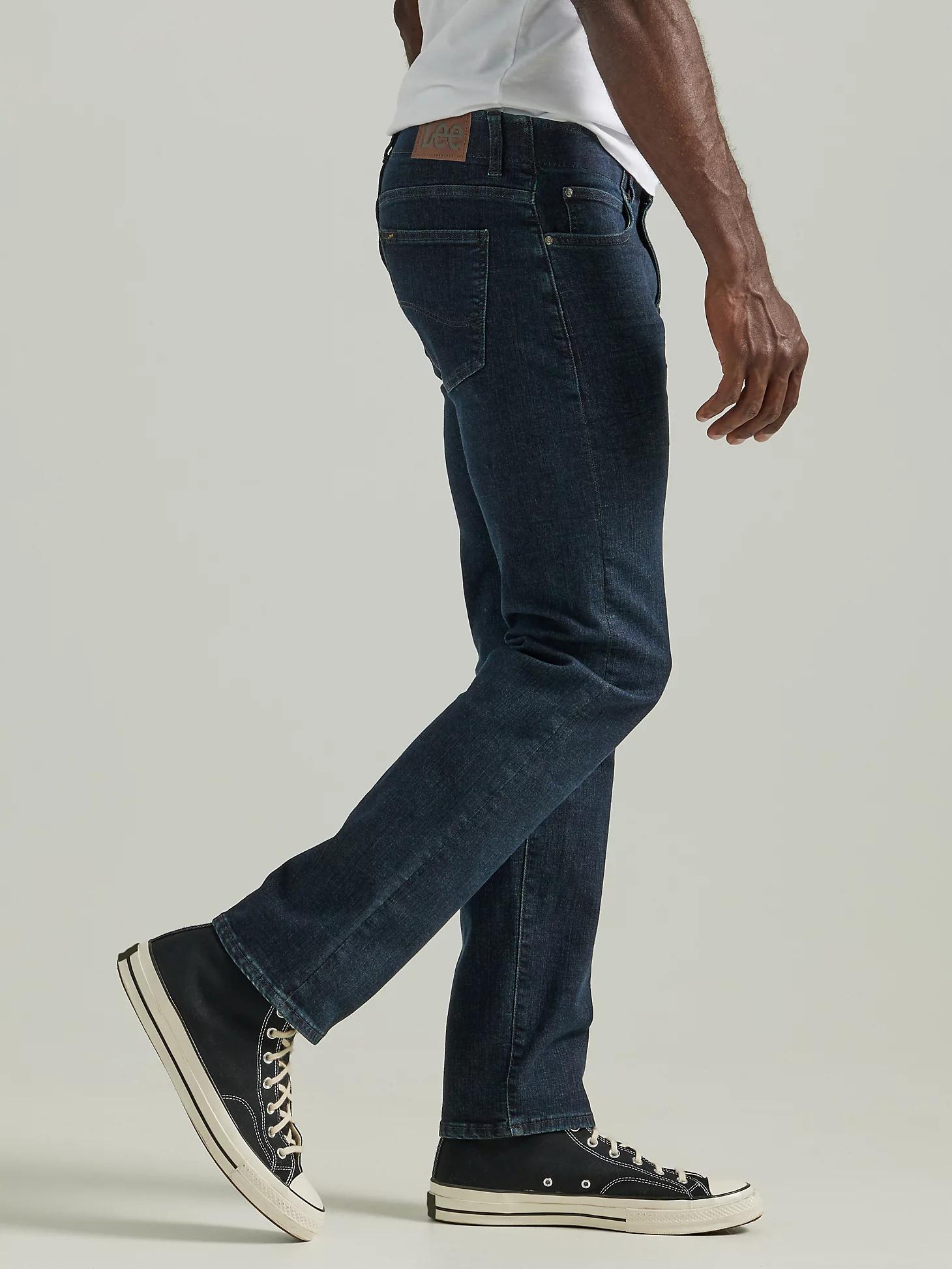 Men's Extreme Motion Slim Straight Jean | Lee® Product Image