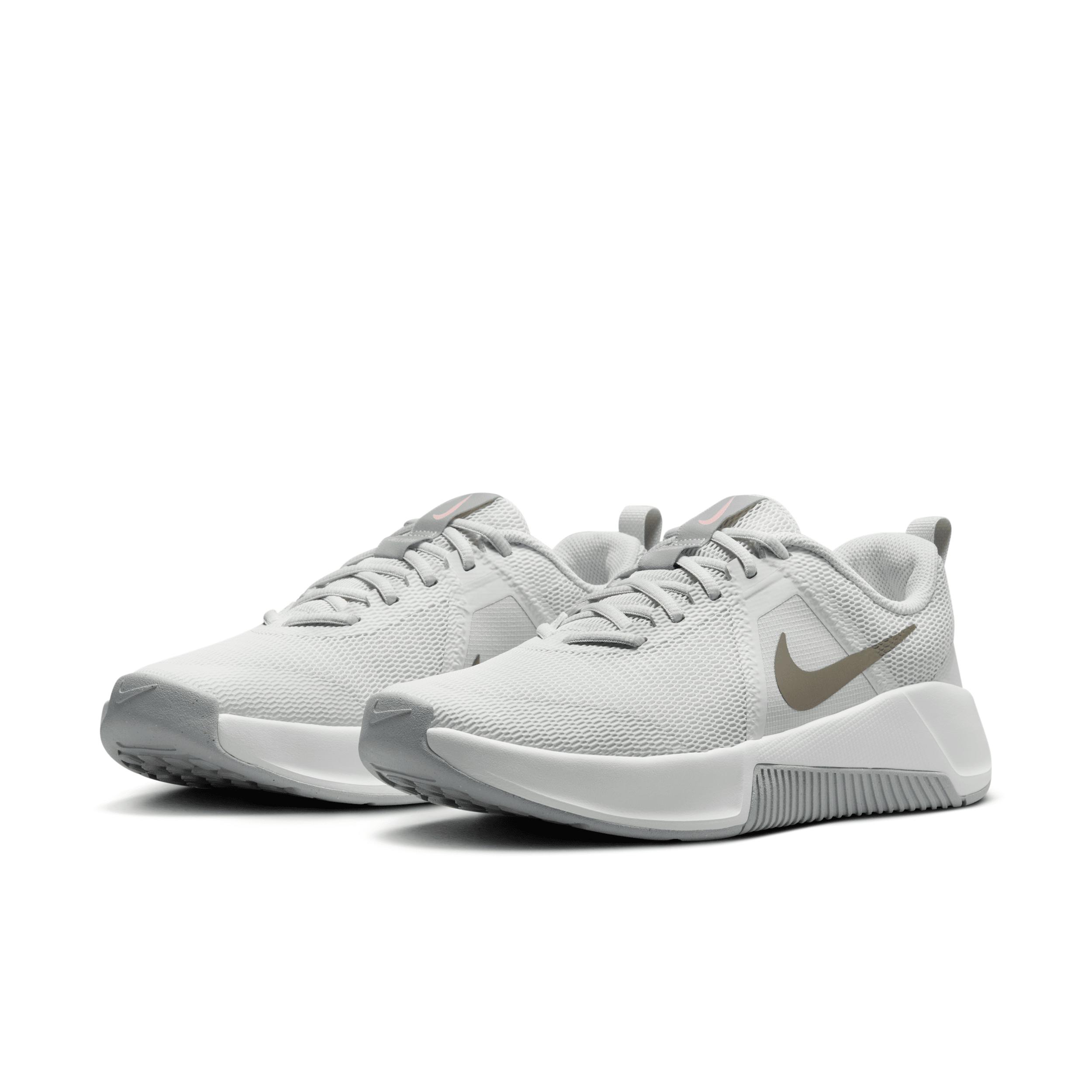 Nike Womens MC Trainer 3 Workout Shoes | FQ1830-002 Product Image