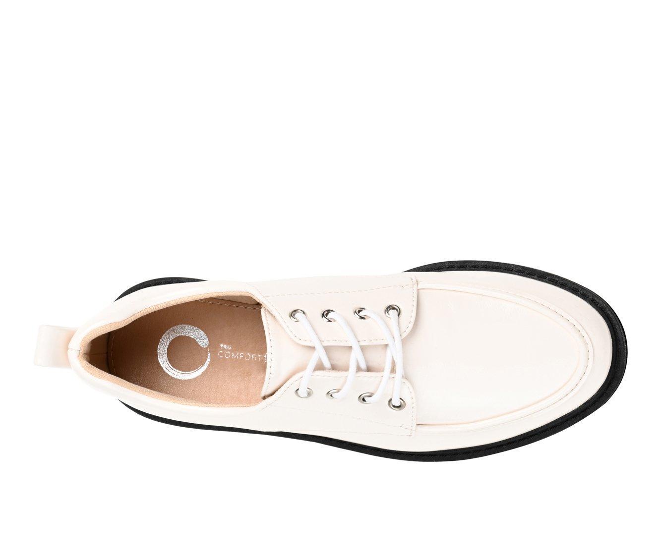 Women's Journee Collection Zina Lugged Oxfords Product Image