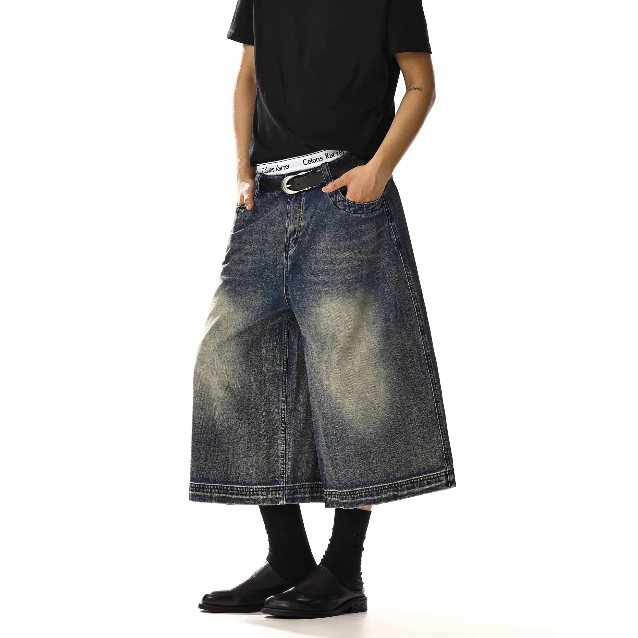 RT No. 18236 BLUE DENIM SHORTS Product Image