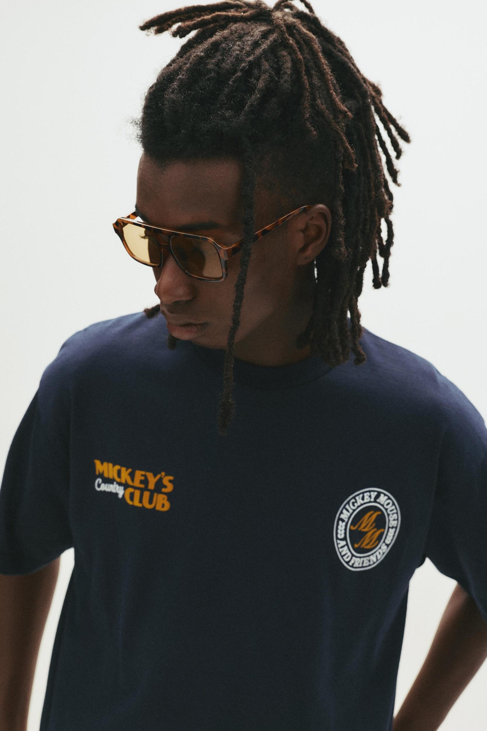 Blue Mickey Mouse T-shirt Product Image