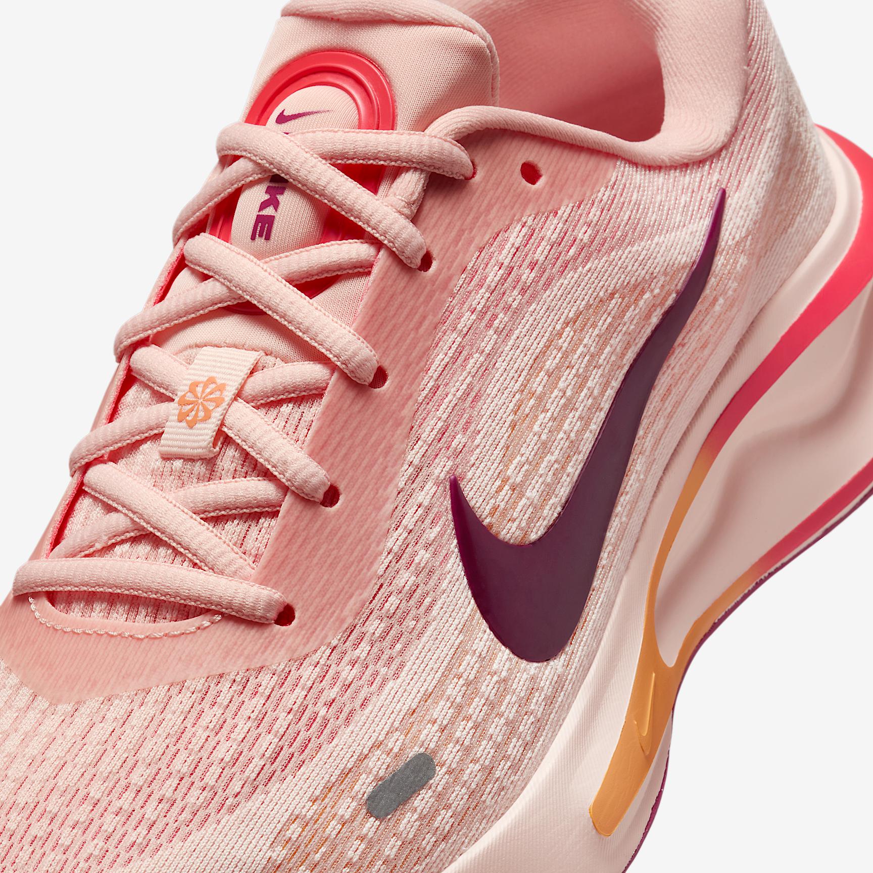 Nike Women's Journey Run Road Running Shoes Product Image
