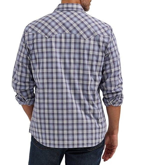 Wrangler® Retro® Plaid Long Sleeve Woven Western Shirt Product Image
