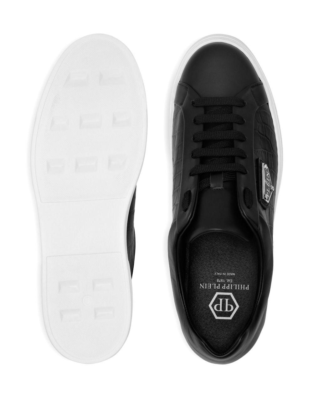 leather sneakers Product Image