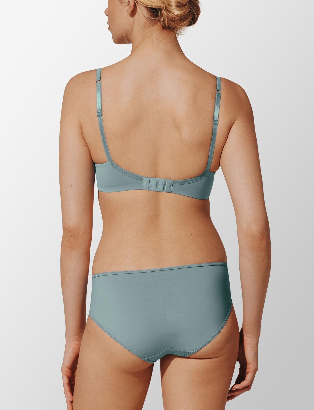 24/7® Classic Uplift Plunge Bra Product Image