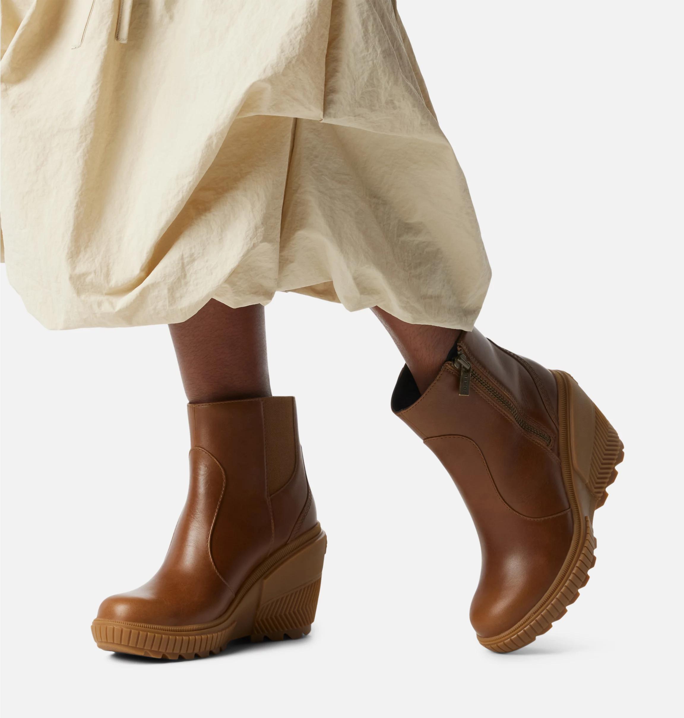 ONA AVE™ Women's Zip Wedge Product Image