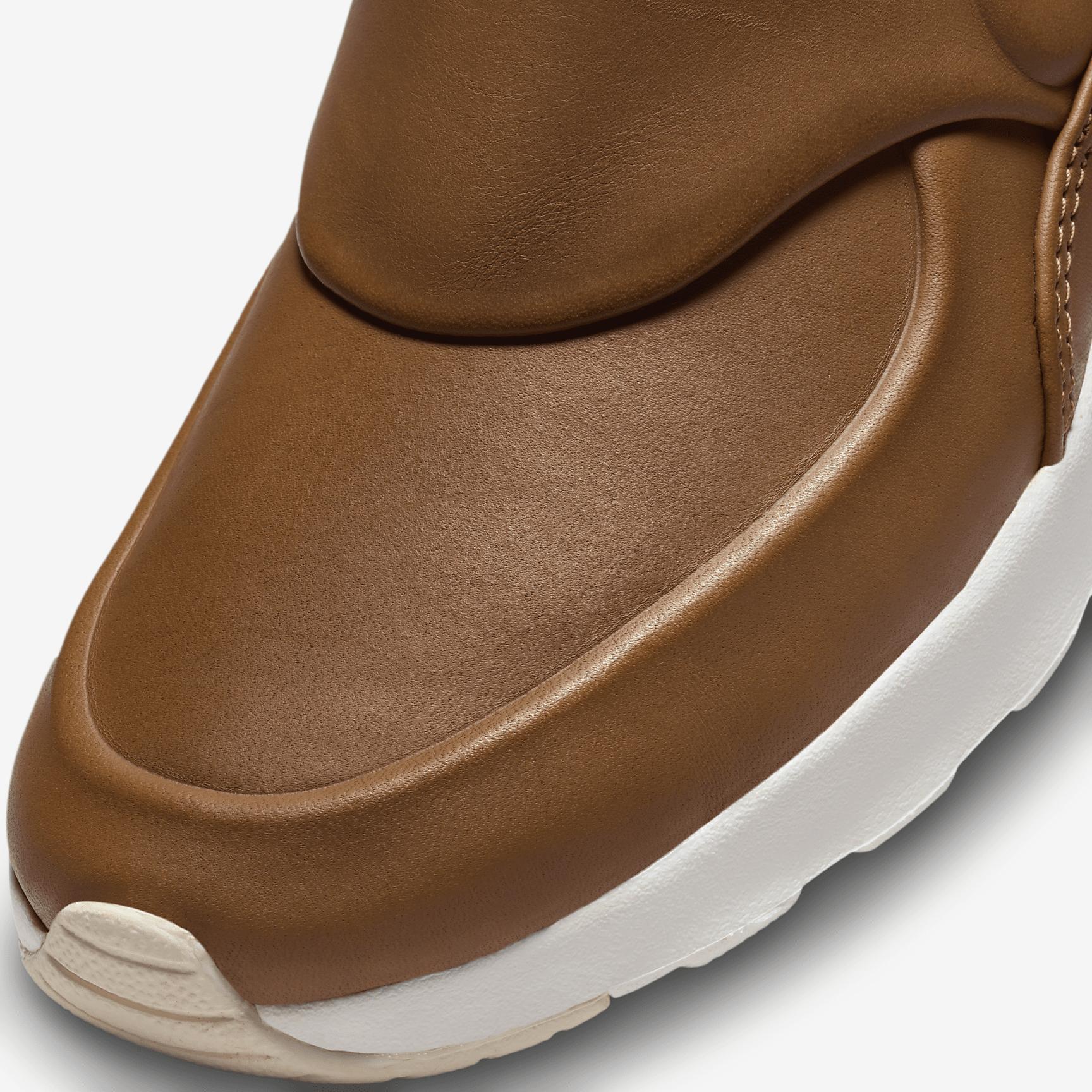 Nike Air Max Thea Mid Women's Shoe Product Image