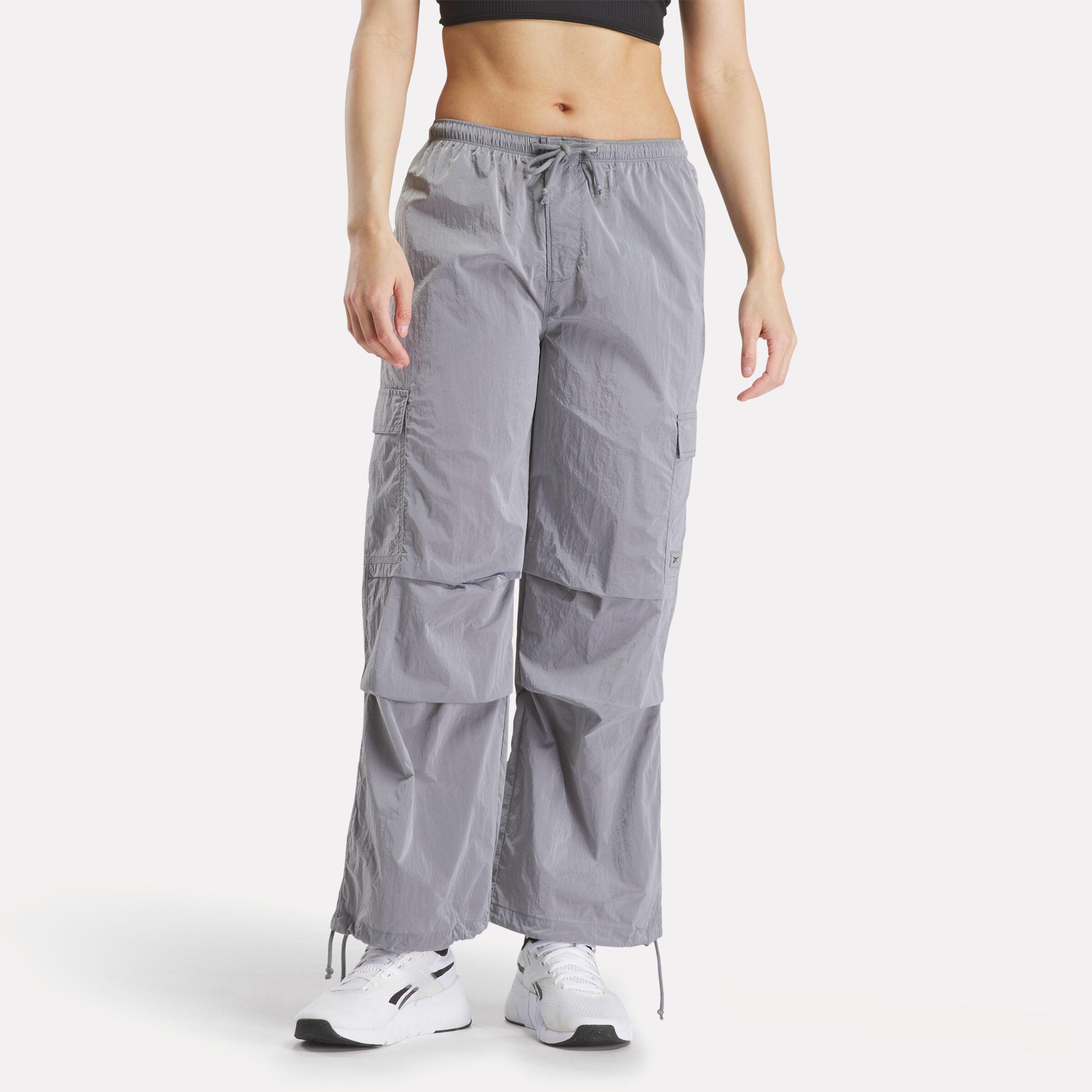 Women's Studio Style Cargo Pants Female Product Image