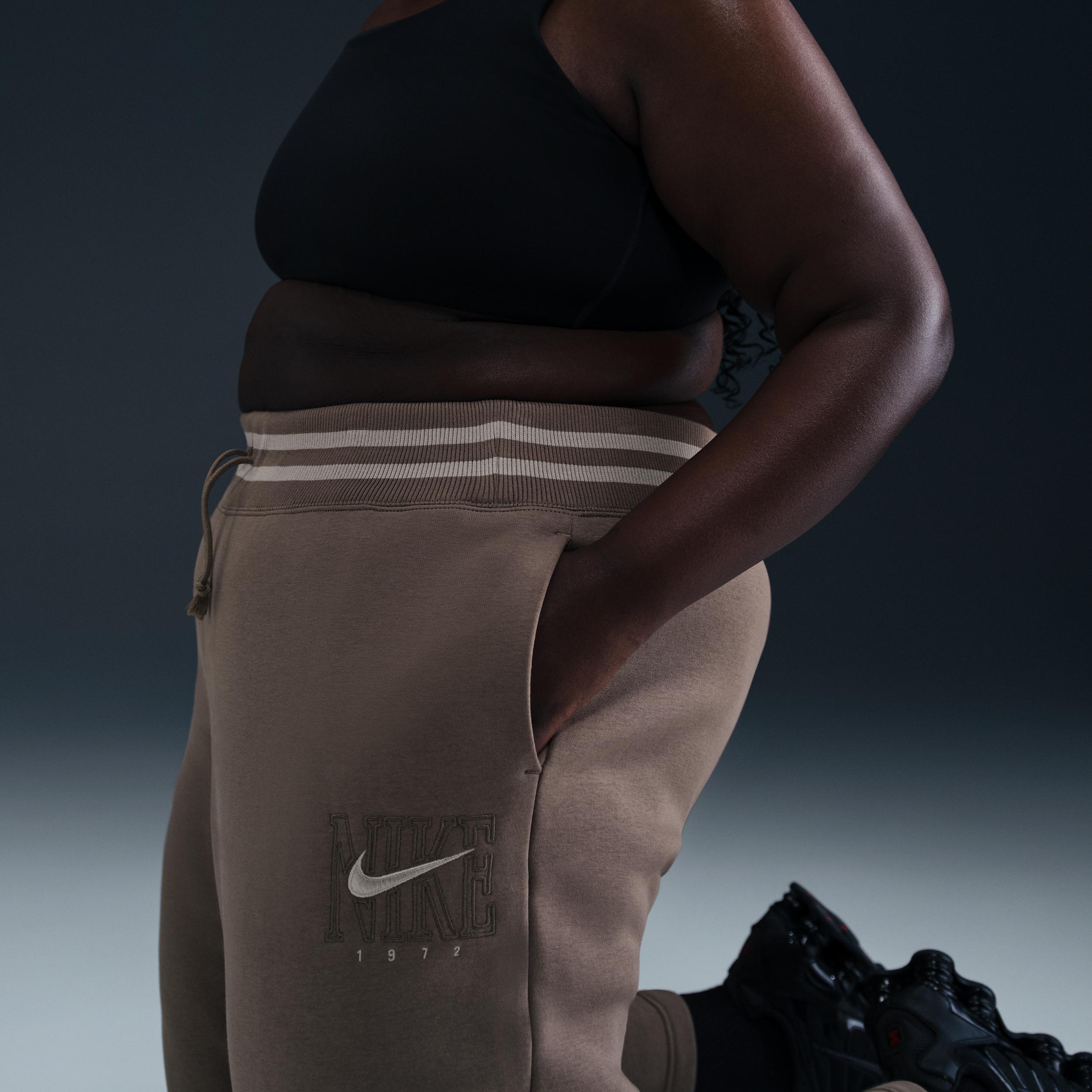 Women's Nike Sportswear Phoenix Fleece High-Waisted Wide-Leg Graphic Pants (Plus Size) Product Image