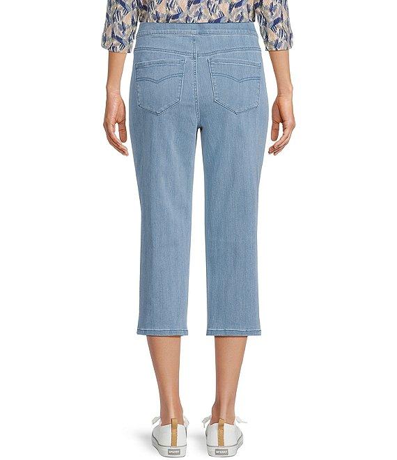 Intro Petite Size Dahlia Freedom Denim Pull-On Capri Pants Product Image