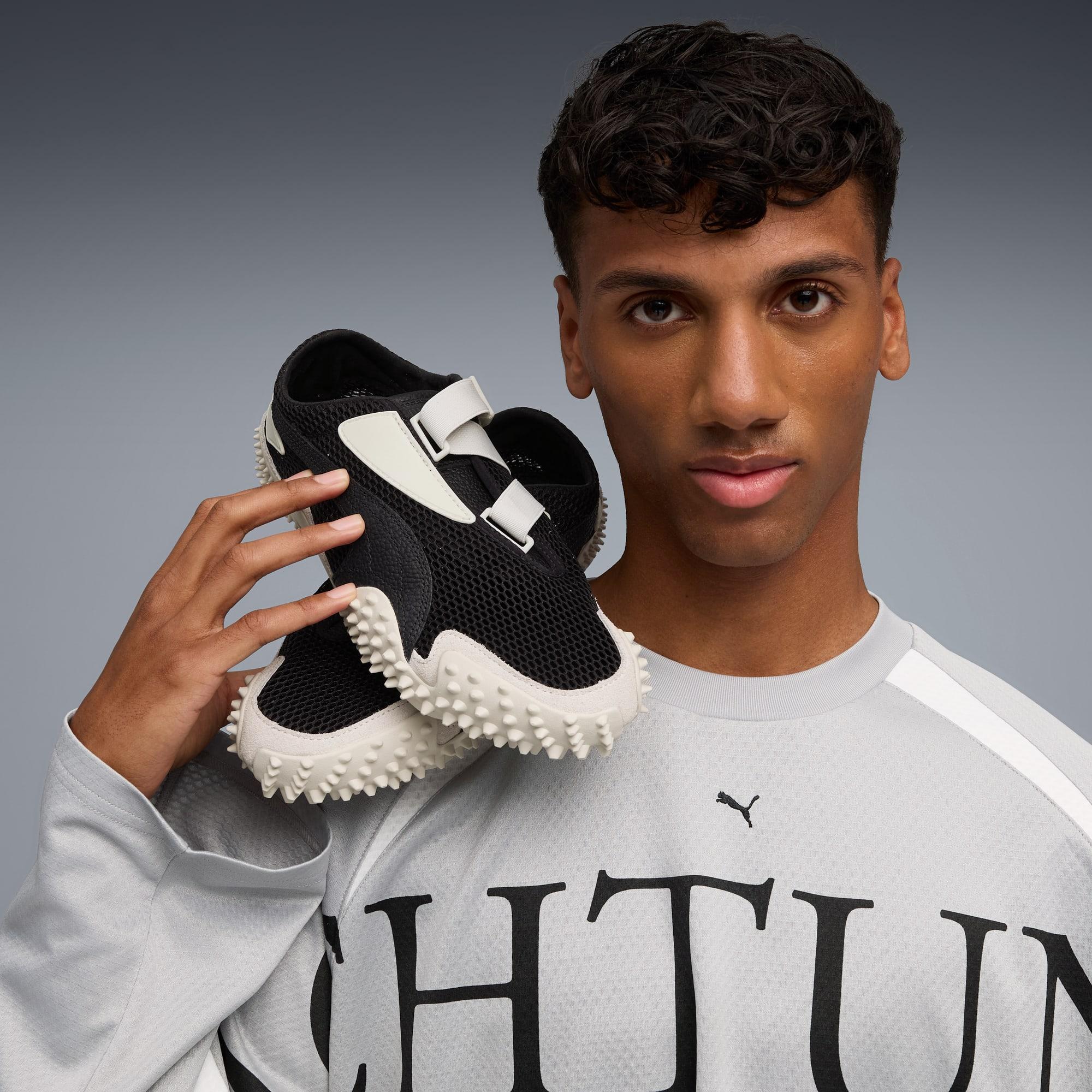 Mostro Mesh Sneakers Product Image